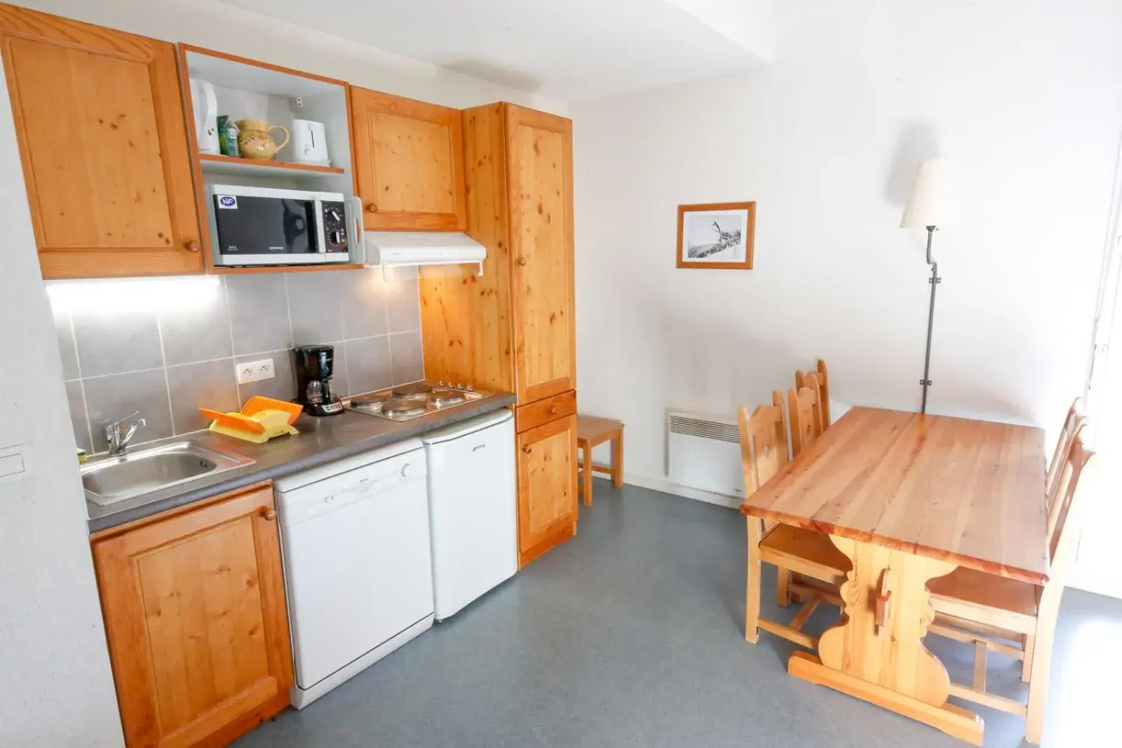 Two-Room Apartment with Balcony (6 Adults) in Résidence Plein Soleil Two-Room Apartment with Balcony (6 Adults) in Résidence Plein Soleil