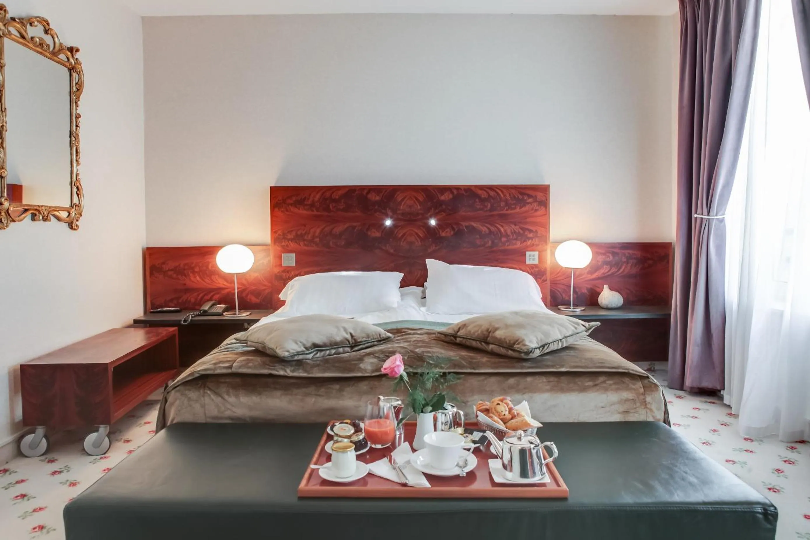 Bedroom, Bed in Hôtel & Restaurant Le Relais d'Aumale