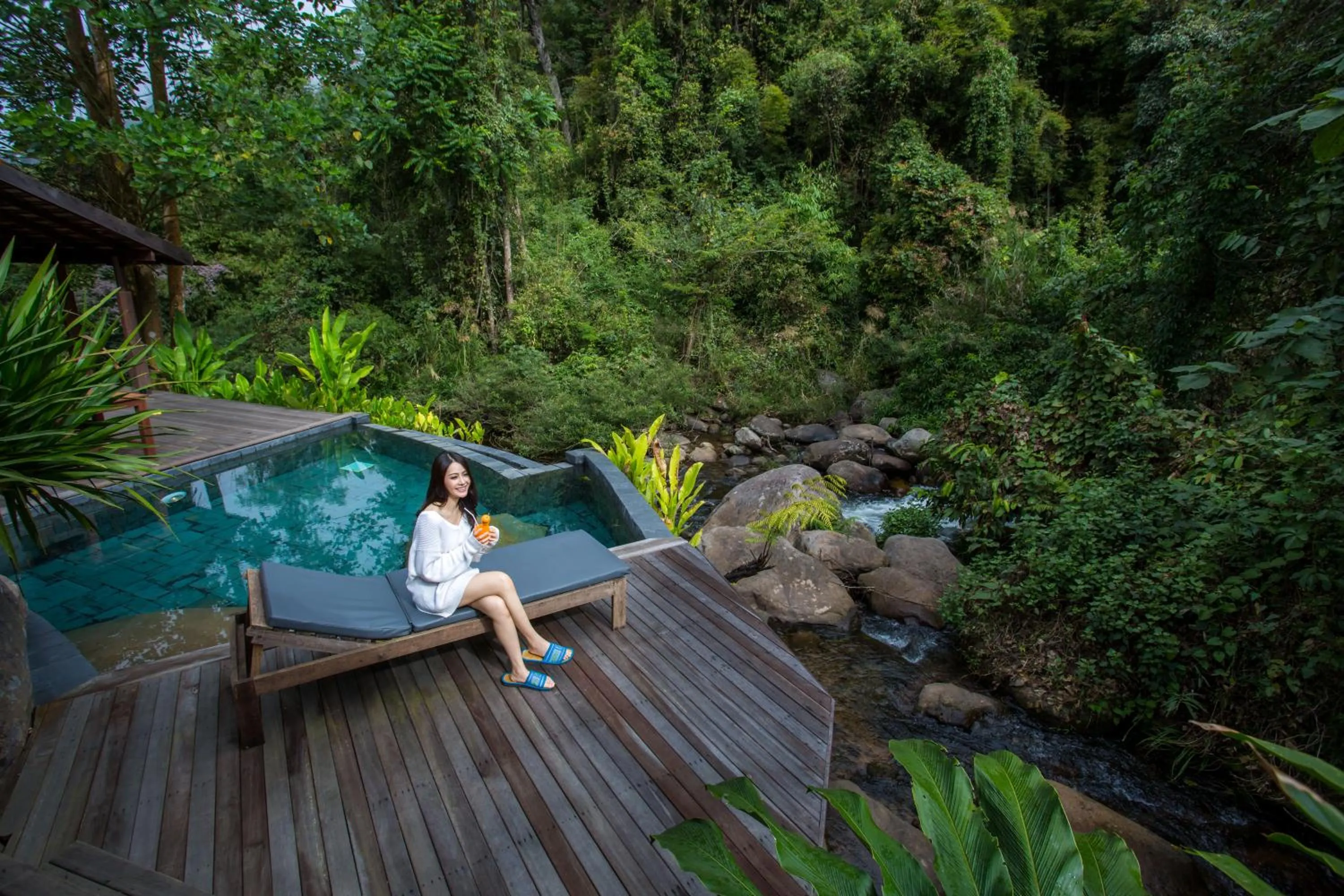 Swimming pool in Namkat Yorla Pa Resort