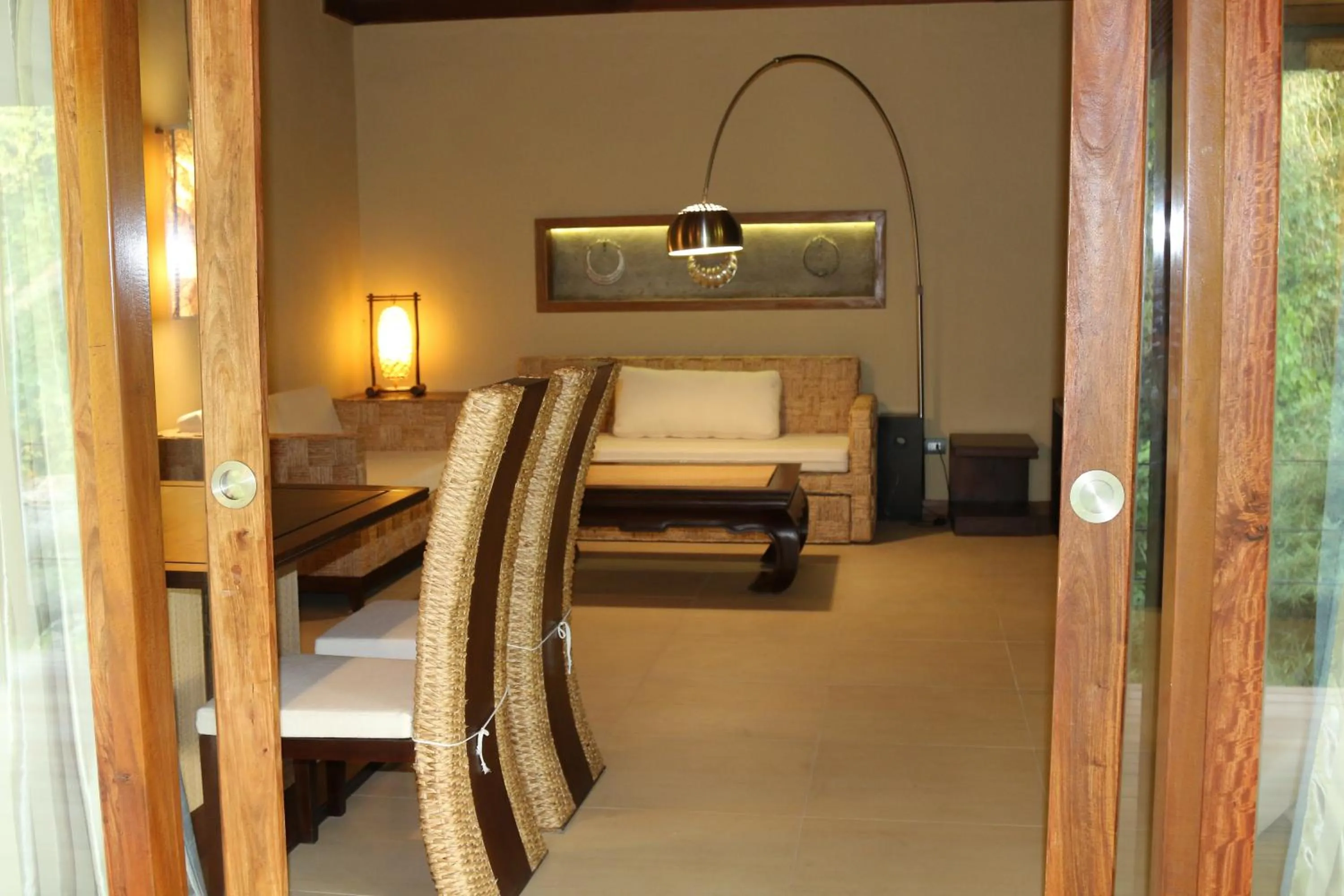 Seating area, Bed in Namkat Yorla Pa Resort