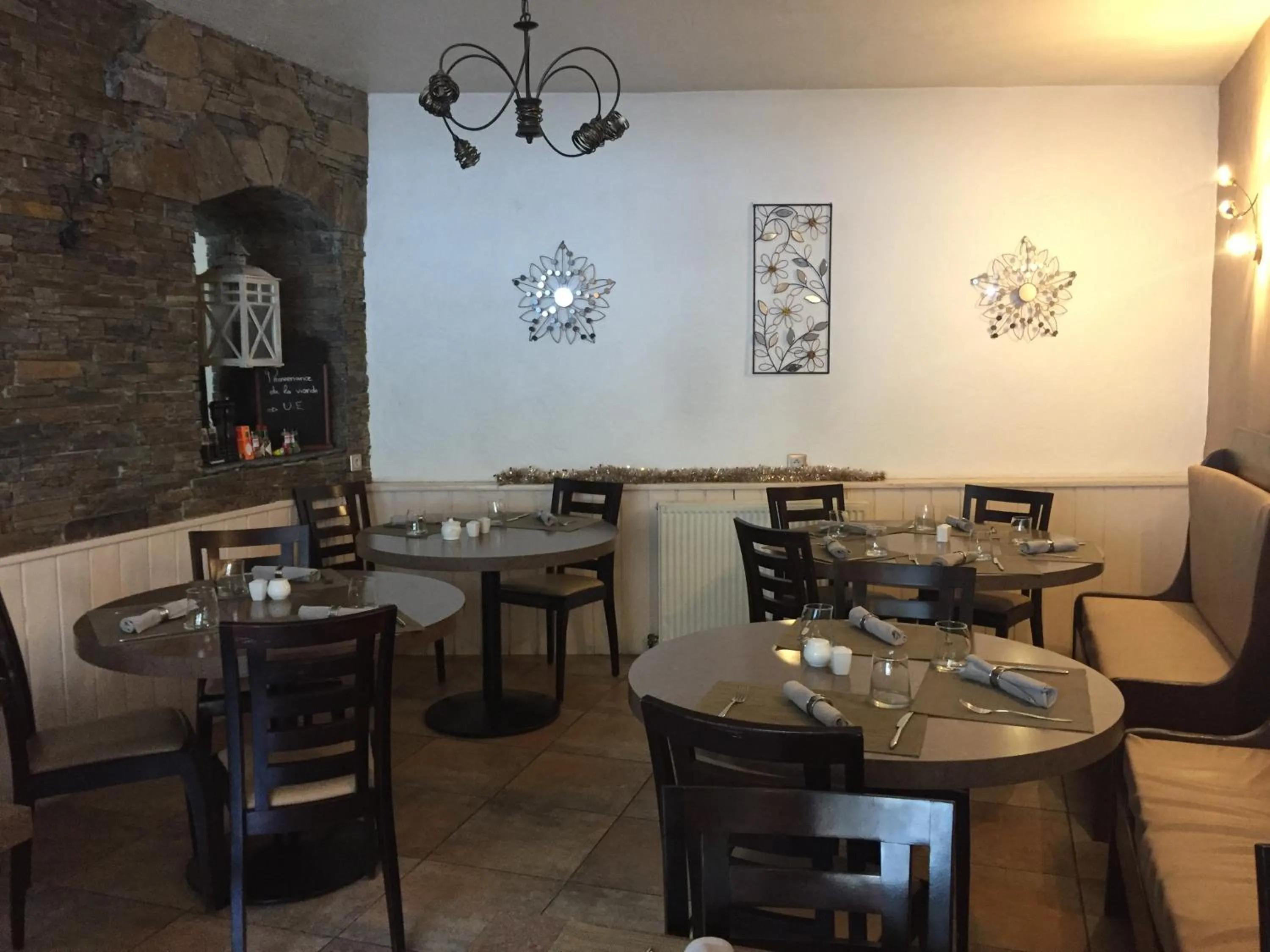 Restaurant/places to eat in Hotel Le Centre