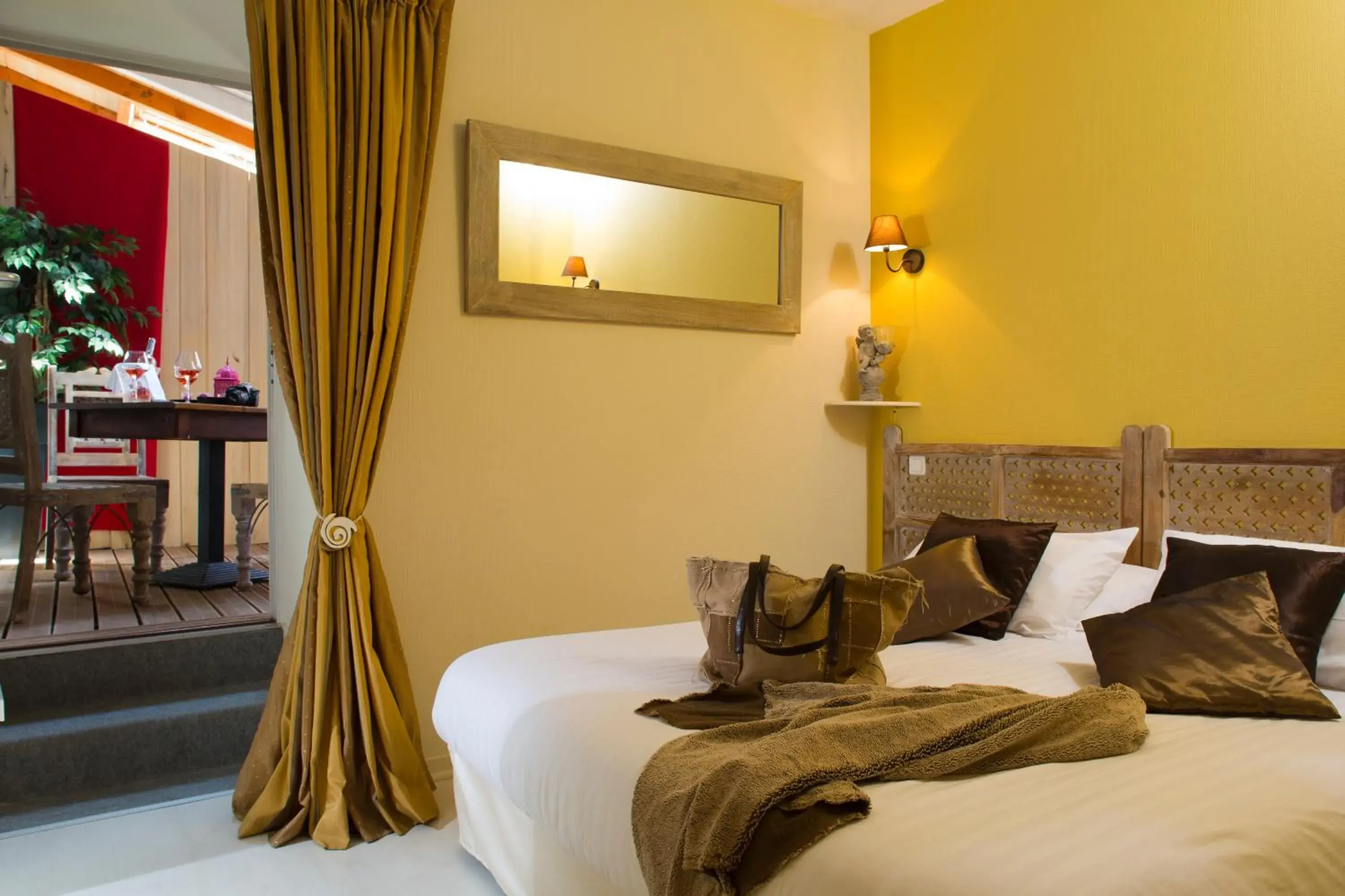 Standard Double Room in Logis hotel les flots bleus Standard Double Room in Logis hotel les flots bleus