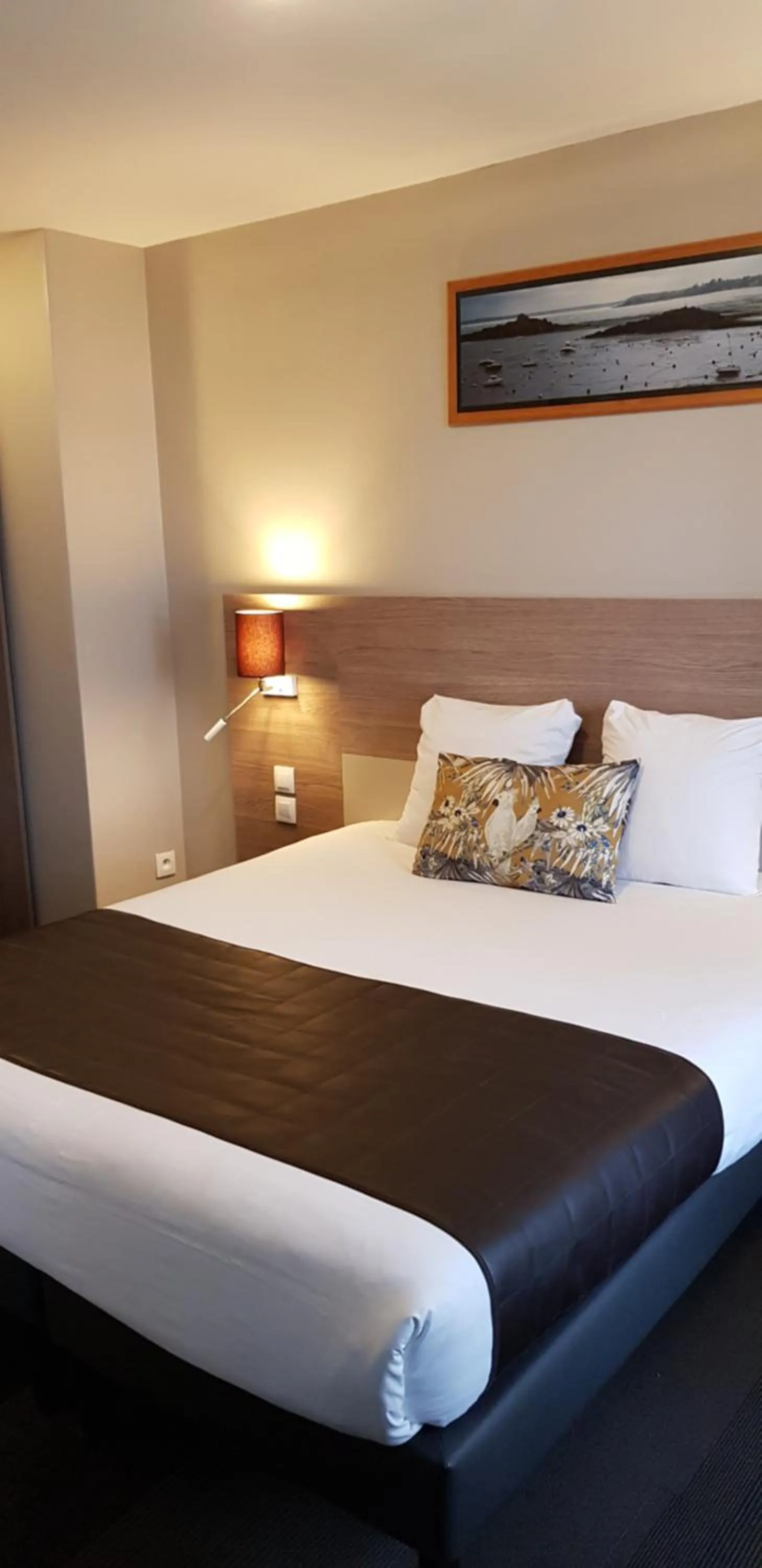 Bed in The Originals City, Hôtel Novella, Nantes Centre Gare