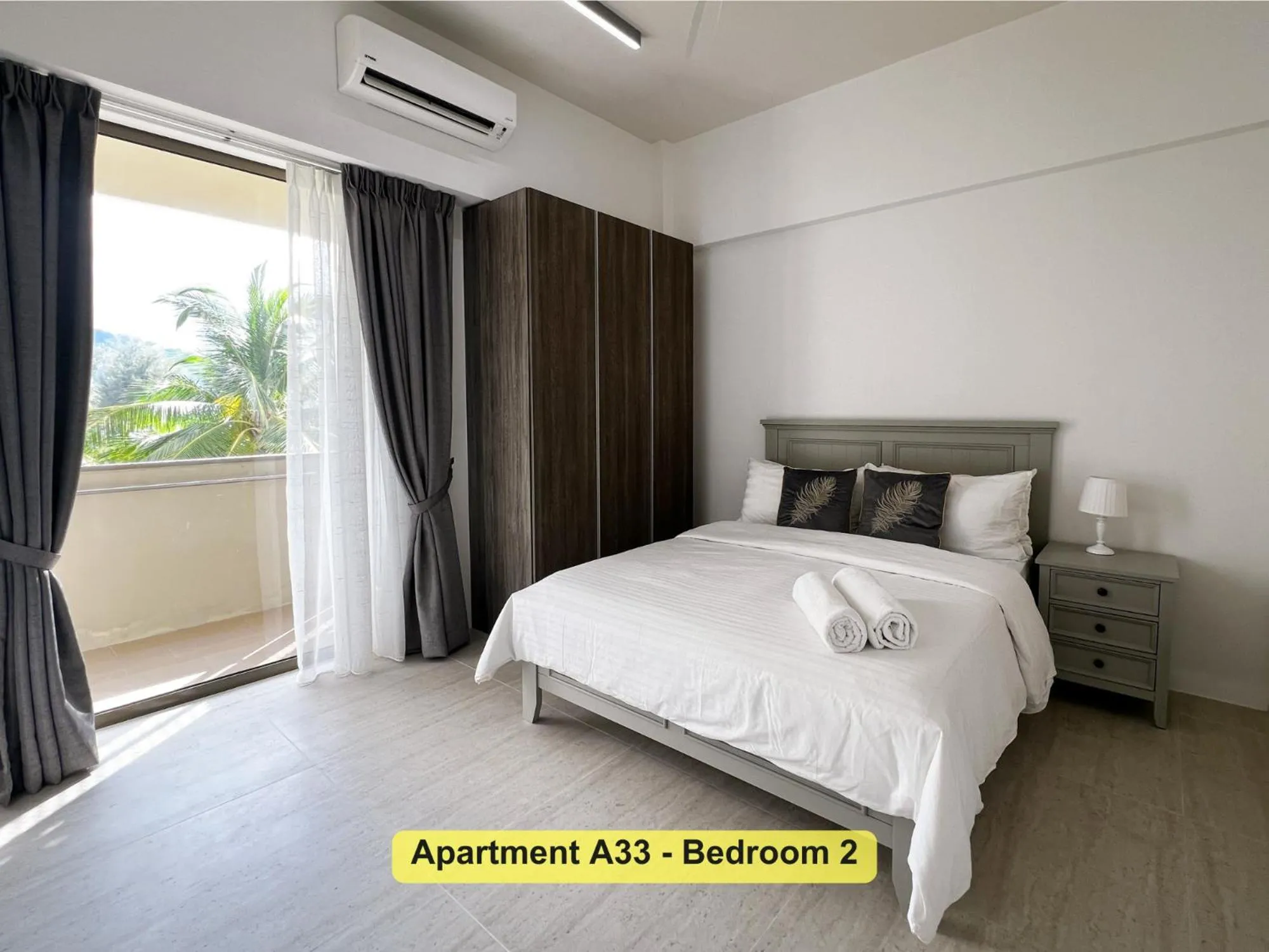 Bedroom, Bed in By the Sea- Pool and Sea View