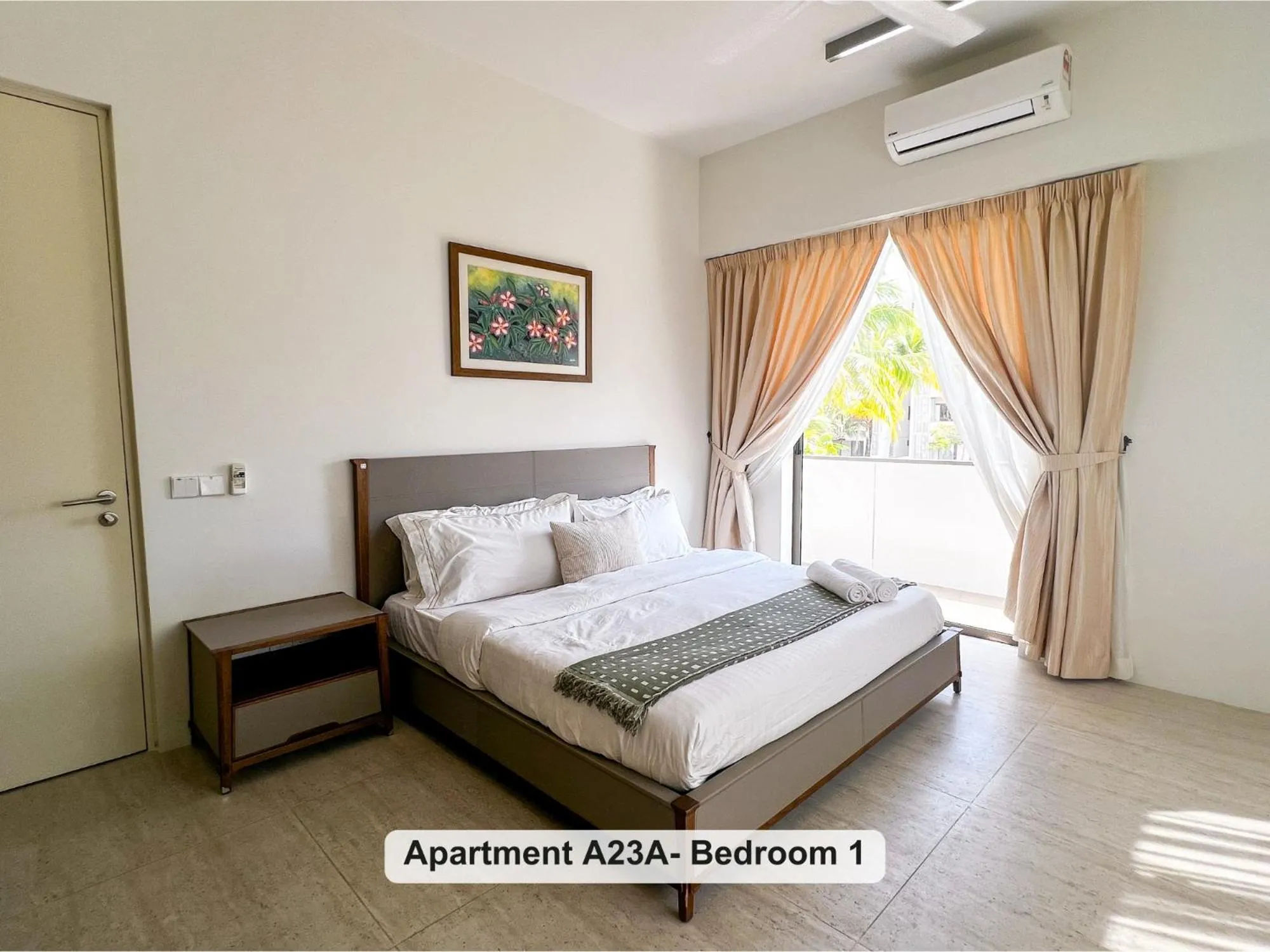 Bed in By the Sea- Pool and Sea View