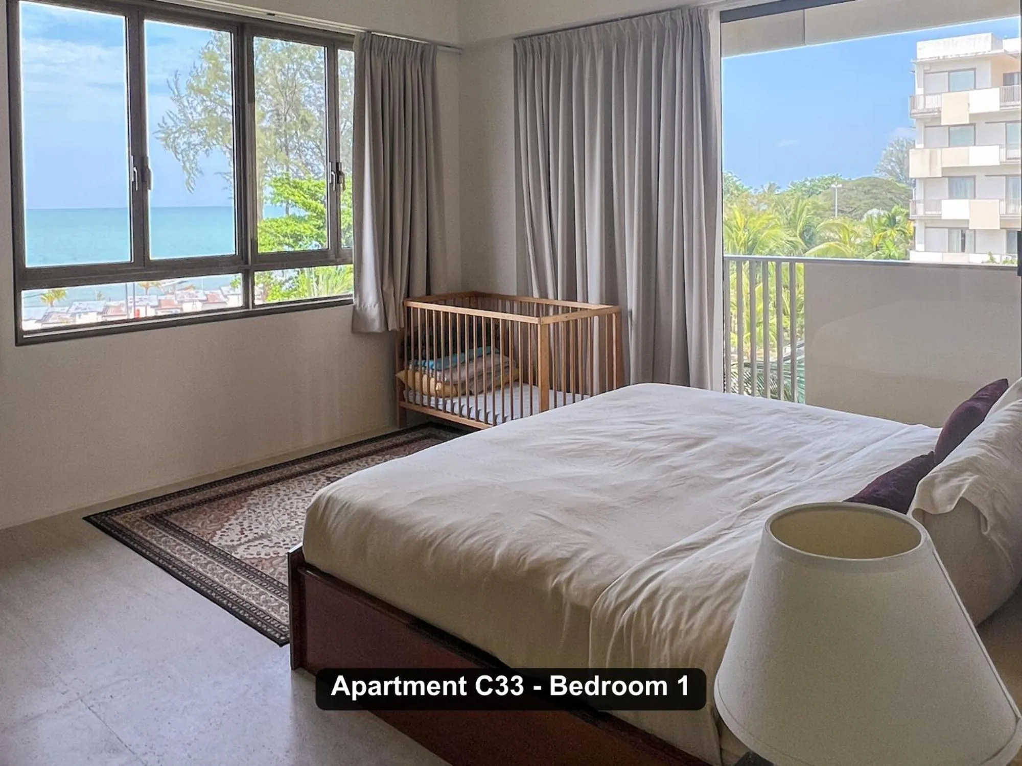 Bed in By the Sea- Pool and Sea View