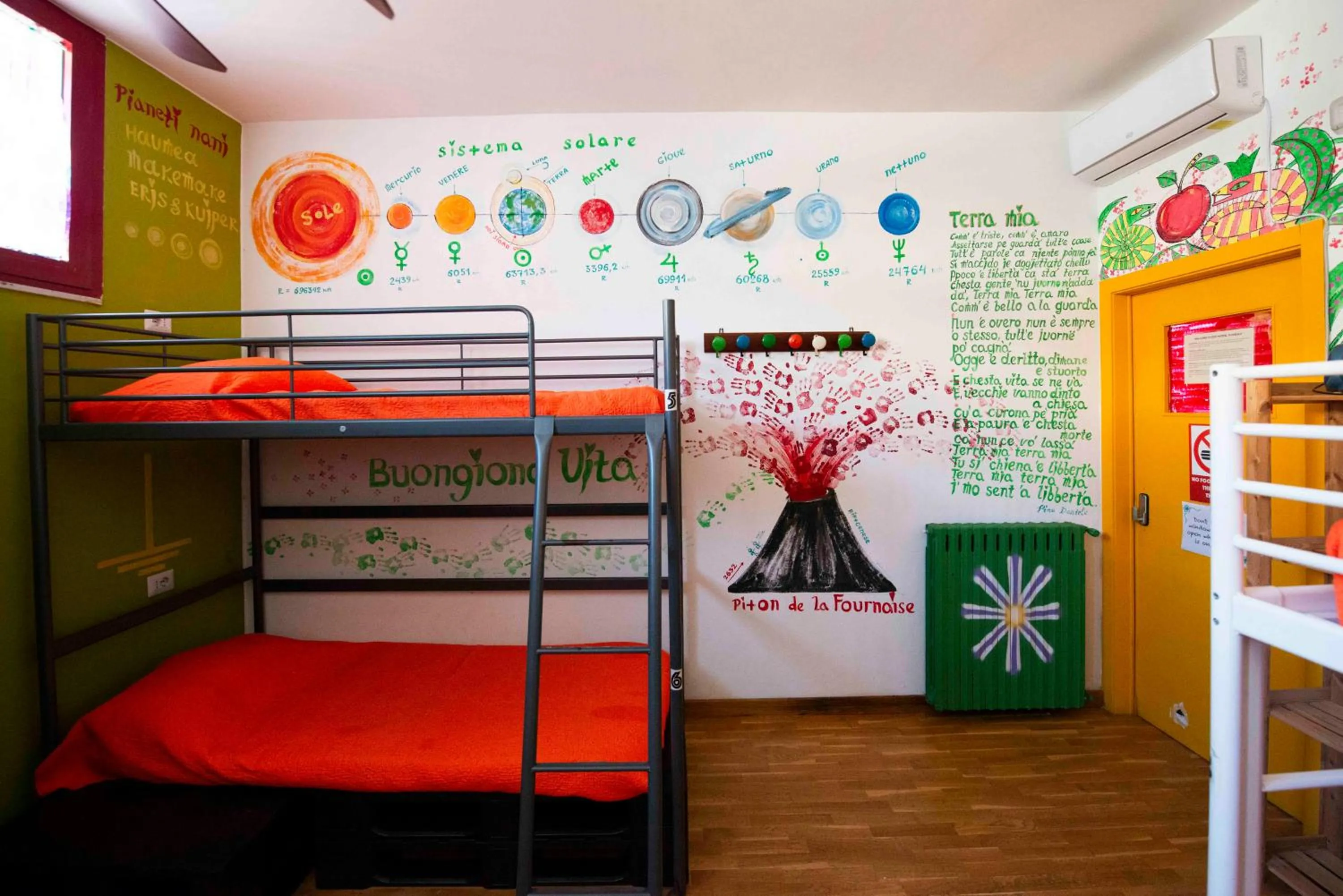 Bedroom, Bed in Eco hostel floreale