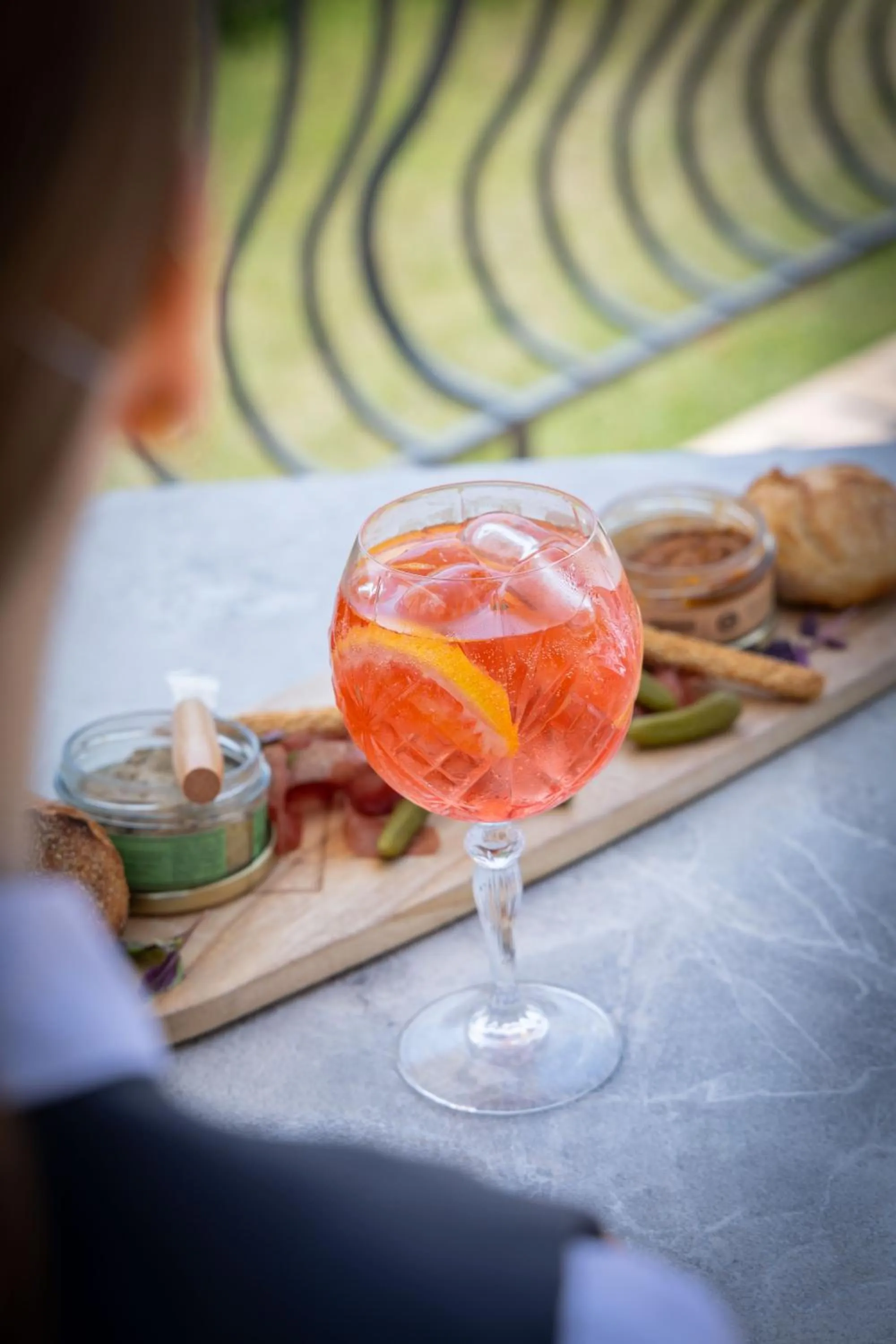 Lounge or bar in Hôtel Beau Rivage Condrieu