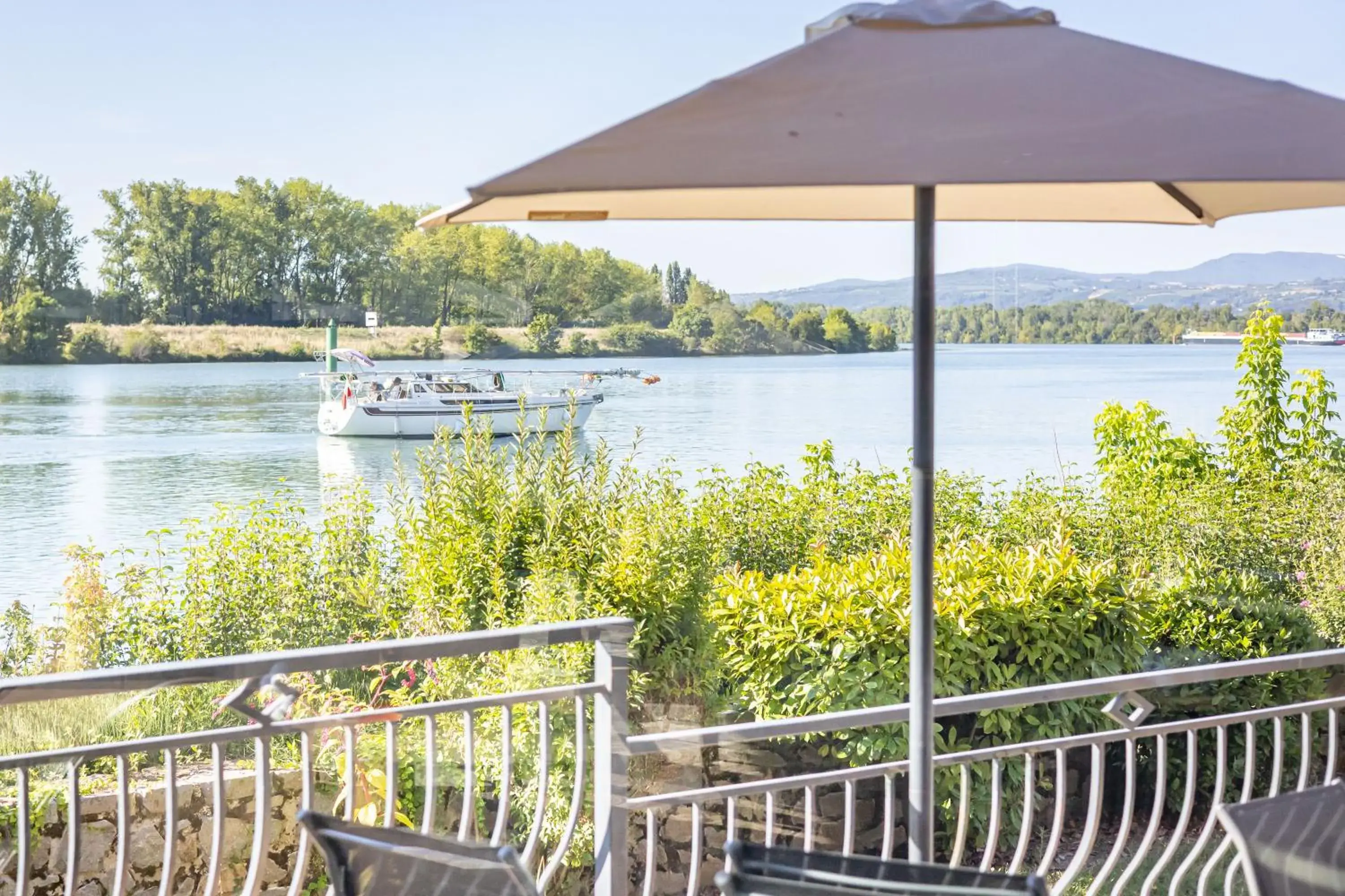 View (from property/room) in Hôtel Beau Rivage Condrieu View (from property/room) in Hôtel Beau Rivage Condrieu