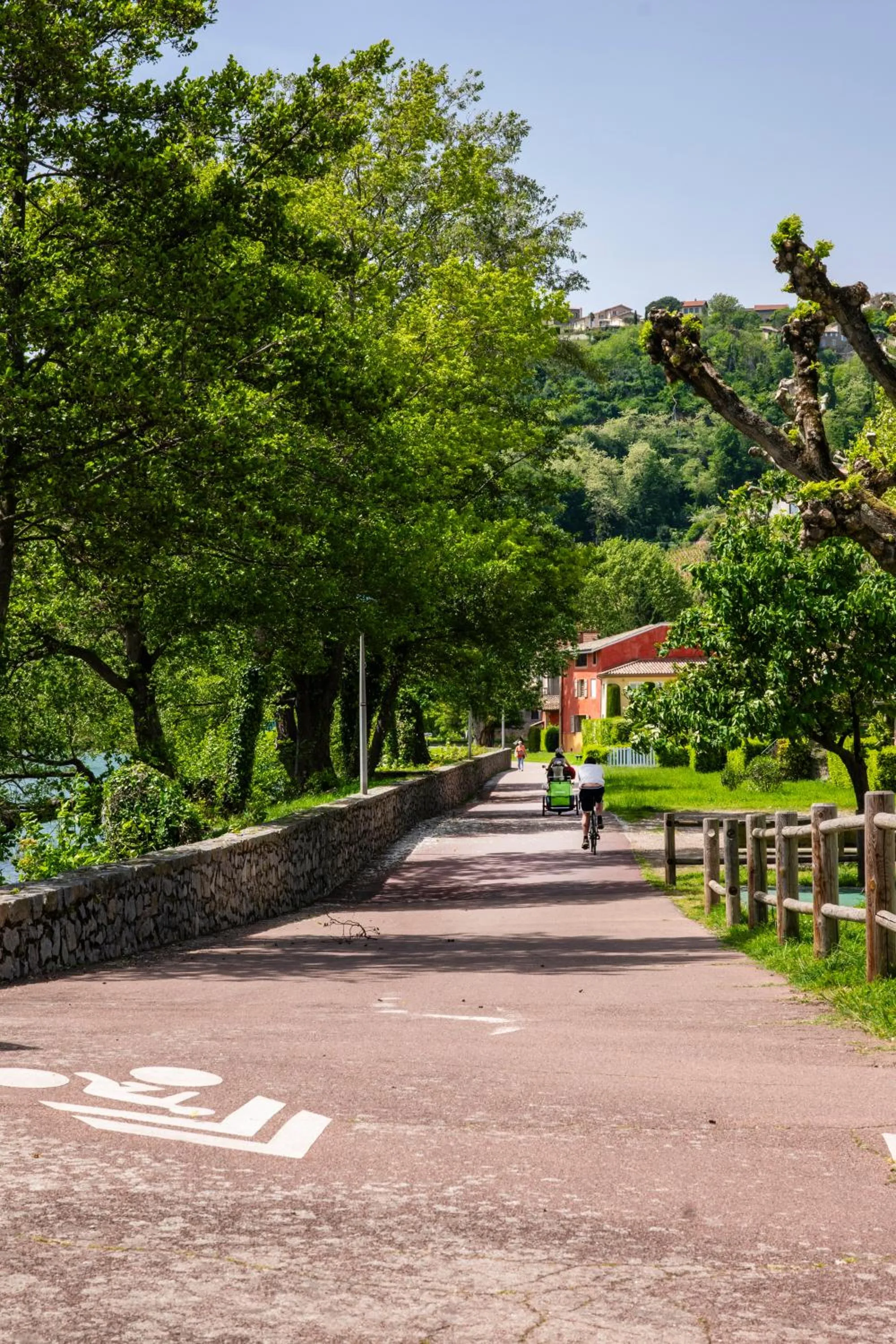 Day in Hôtel Beau Rivage Condrieu