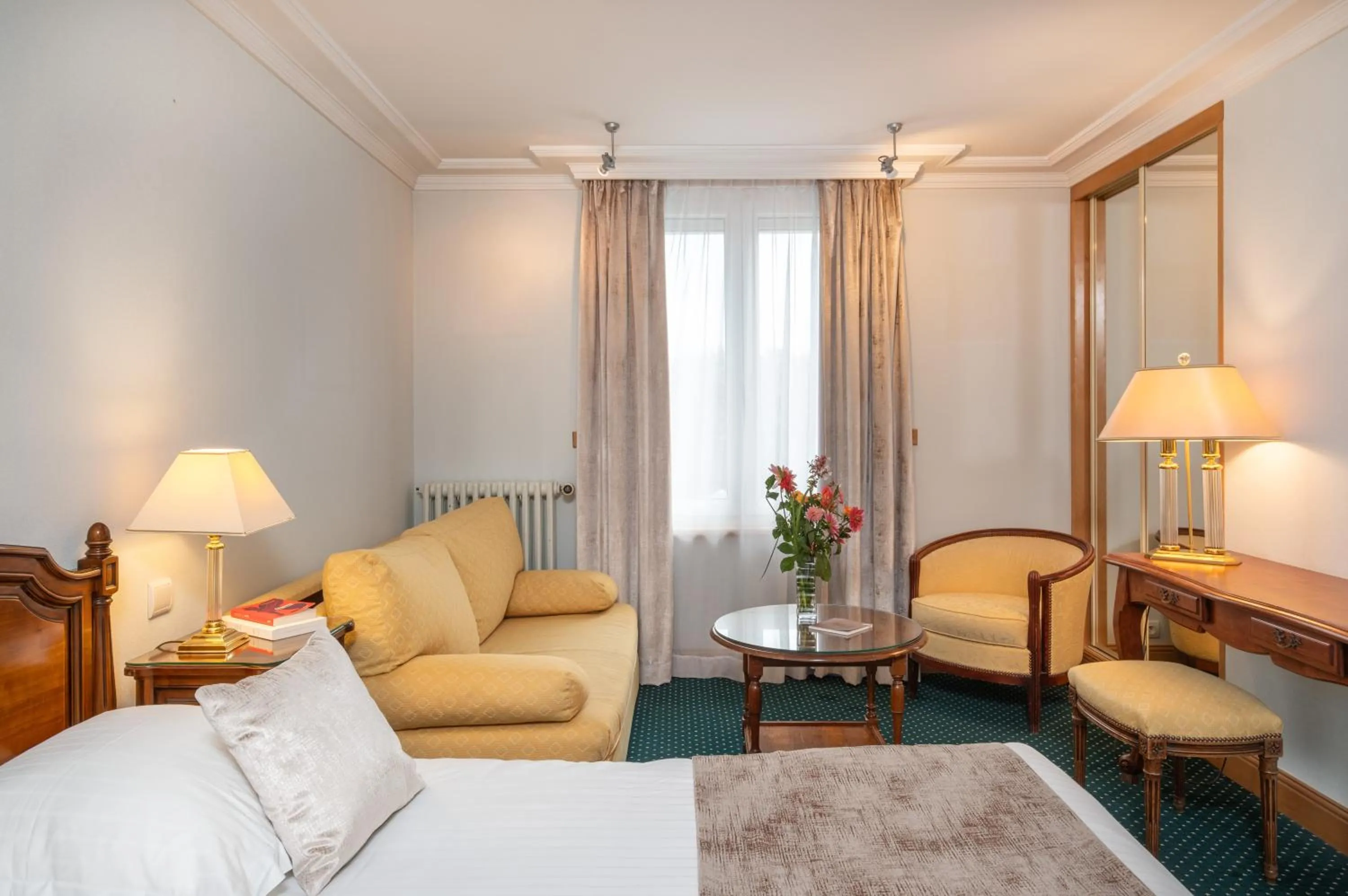 Bed in Domaine du Limonay, The Originals Collection