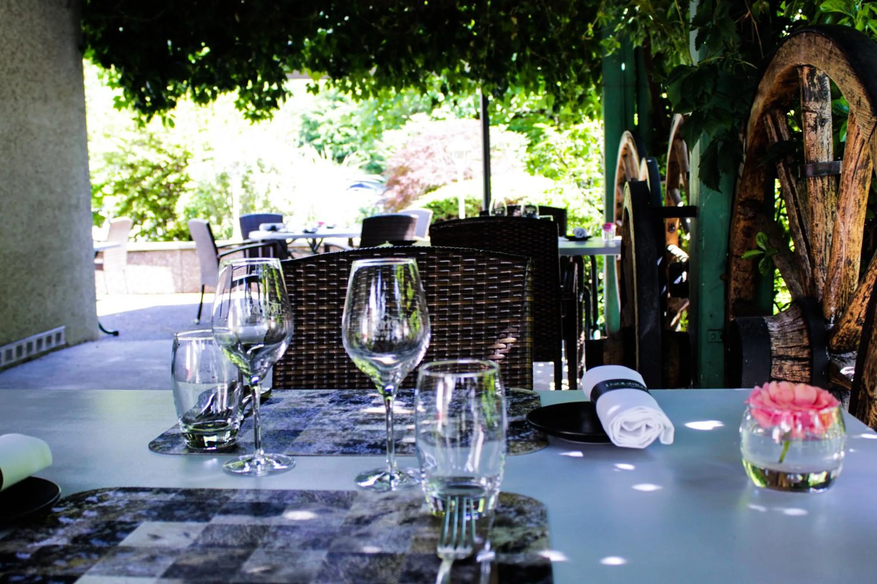 Restaurant/places to eat in Brit Hotel Florimont