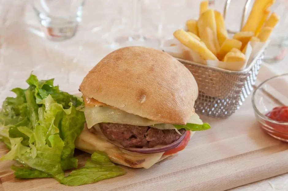 Logis Hôtel & Restaurant de la Barque