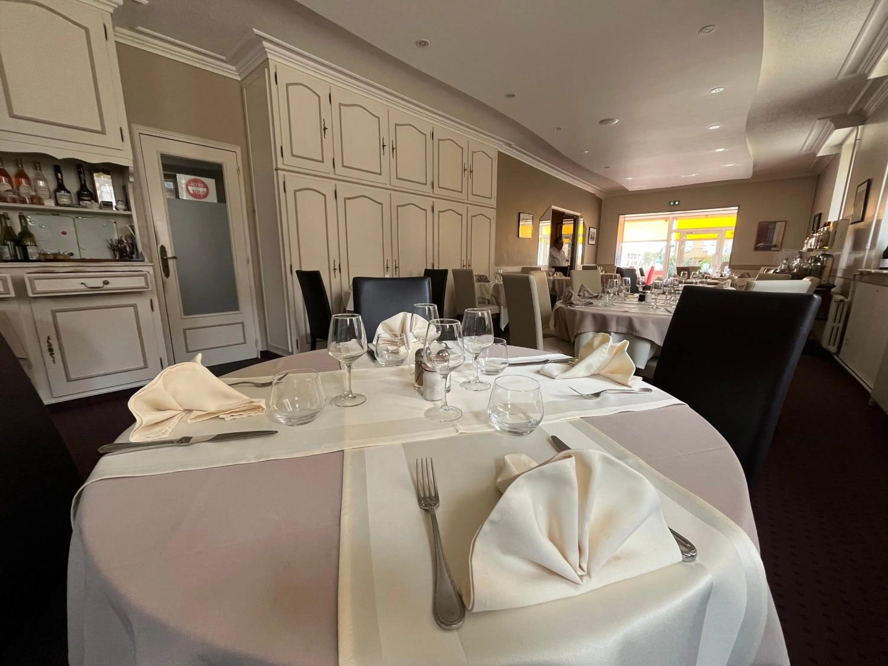 Logis Hôtel & Restaurant de la Barque