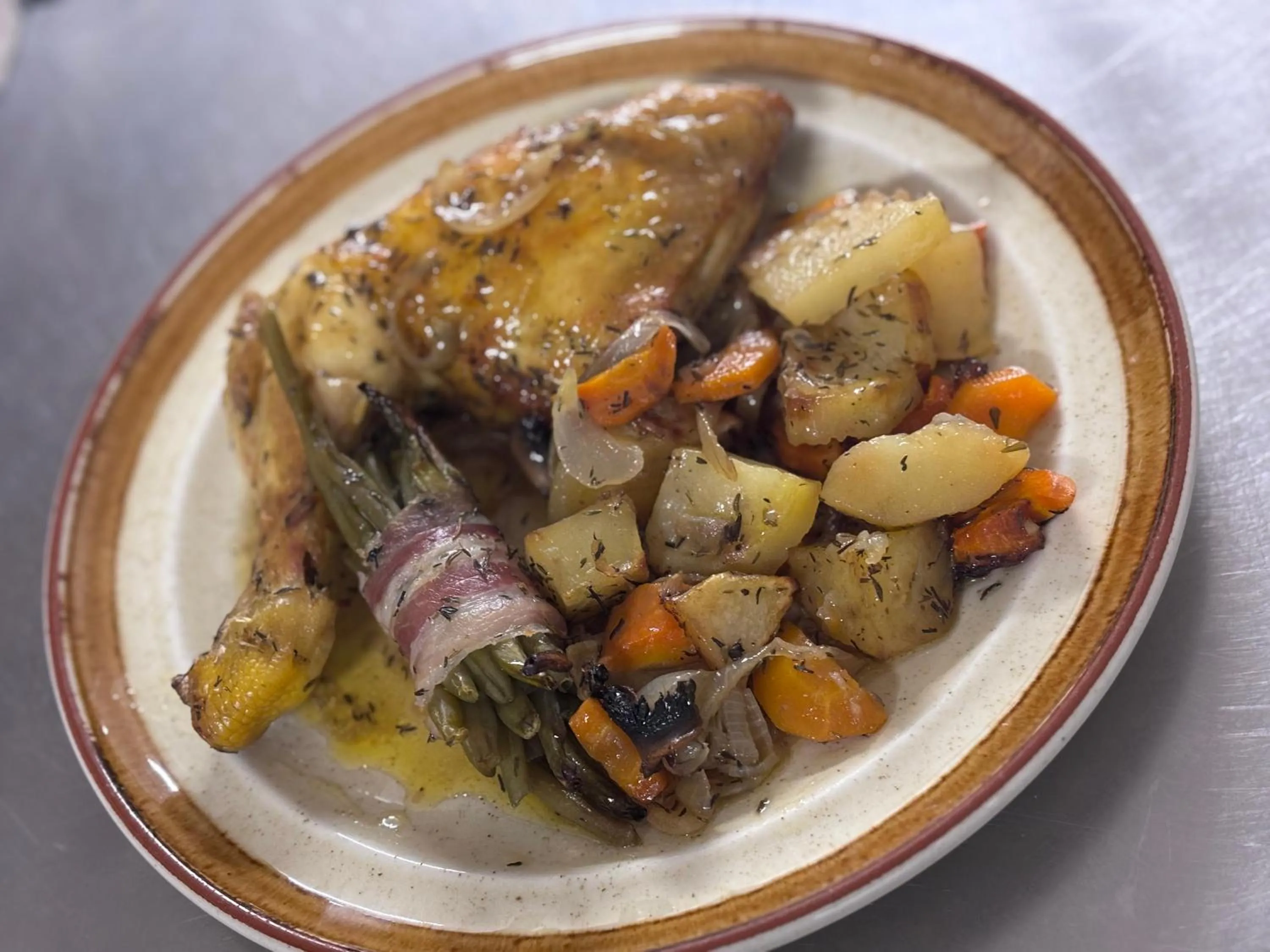 Restaurant/places to eat in Logis Hôtels La Crémaillère