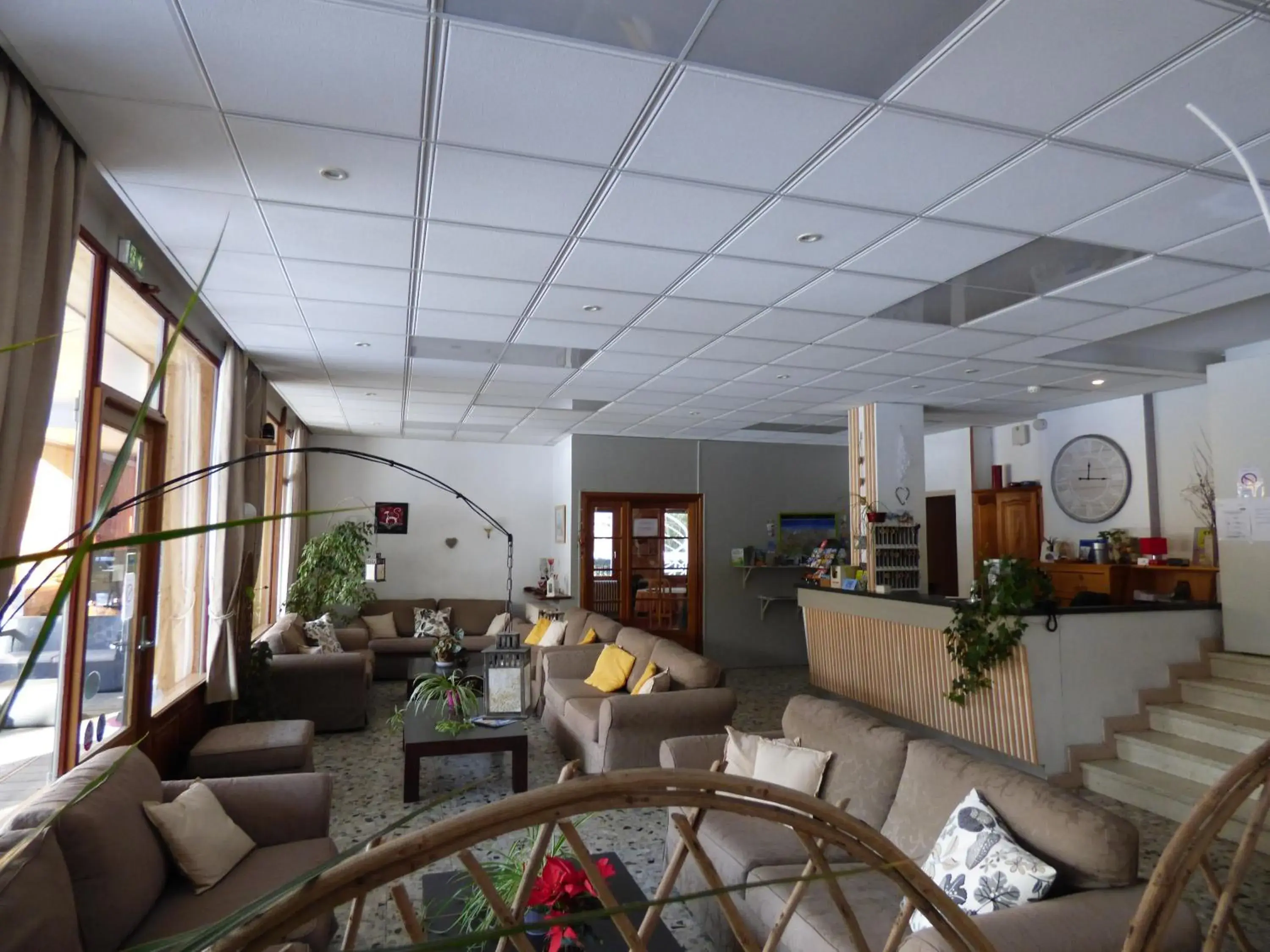 Living room in Logis Hôtels La Crémaillère Living room in Logis Hôtels La Crémaillère