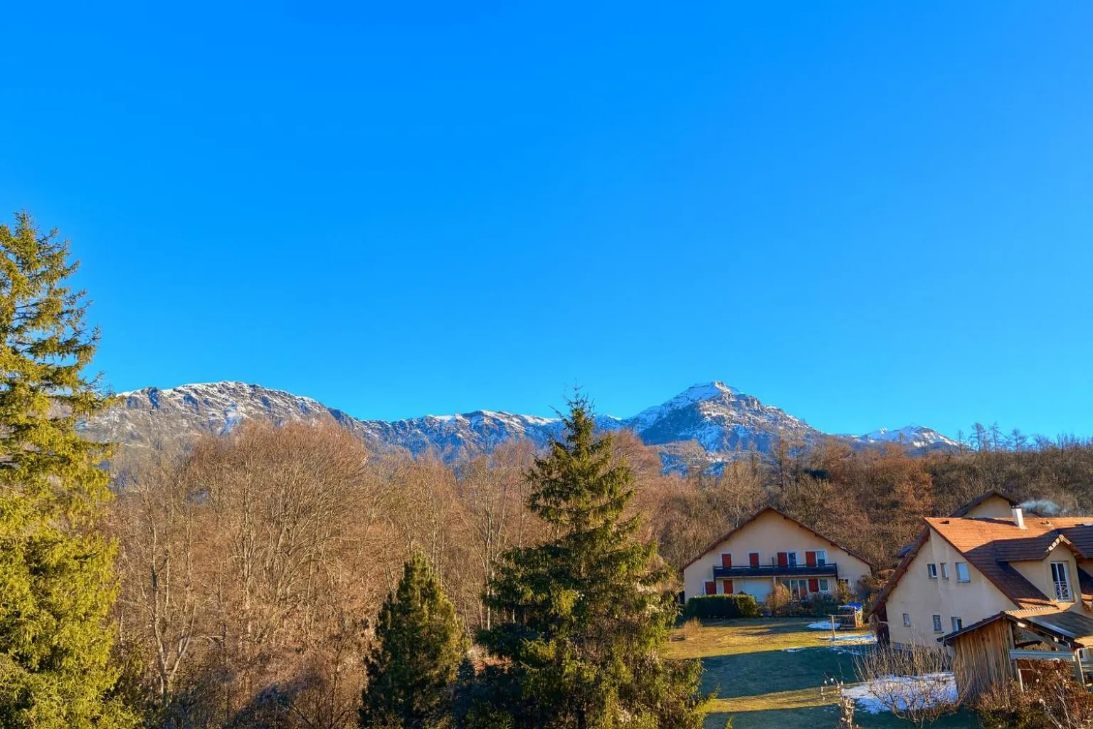 Natural landscape in Logis Hôtels La Crémaillère