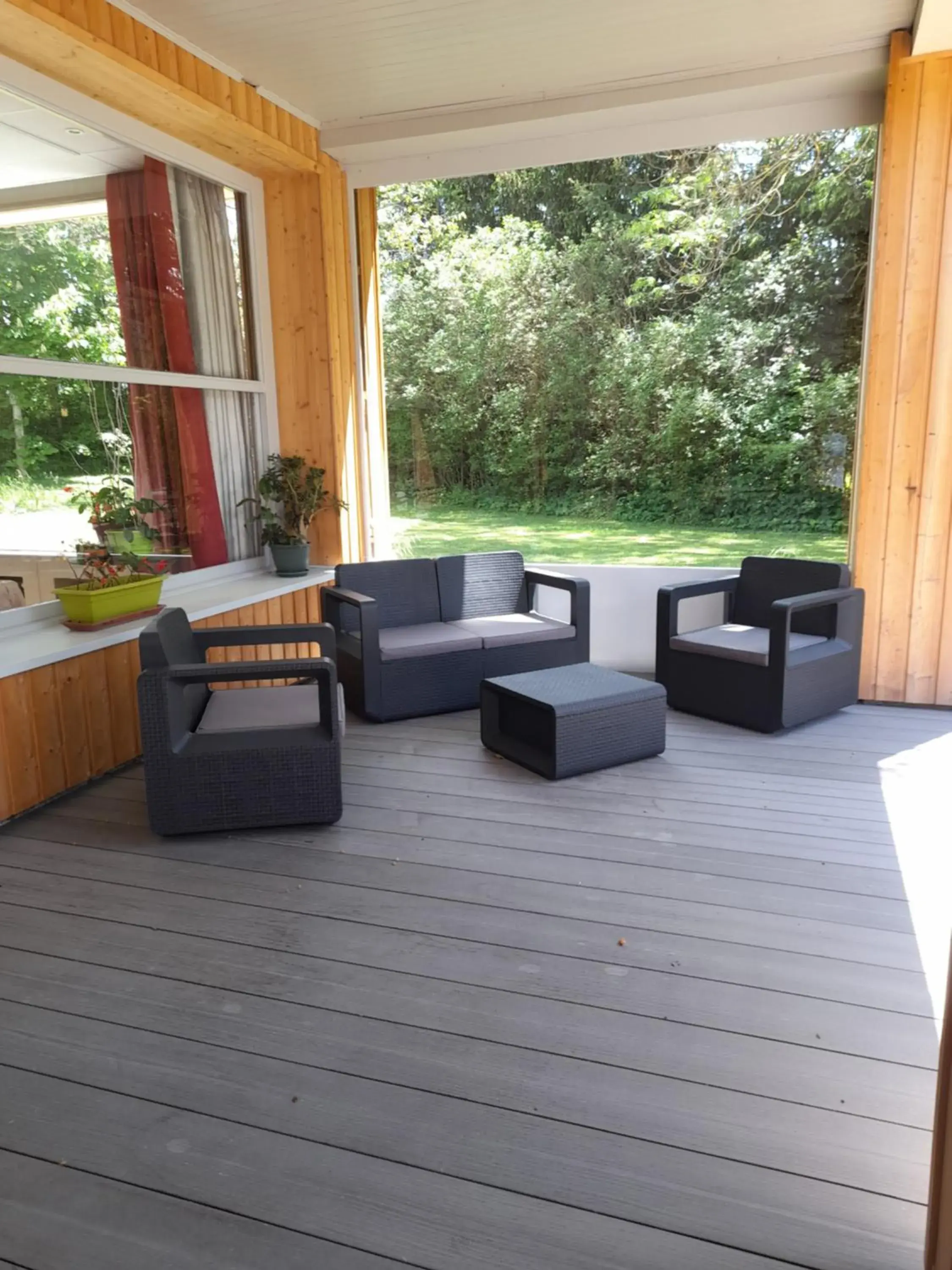 Property building in Logis Hôtels La Crémaillère Property building in Logis Hôtels La Crémaillère