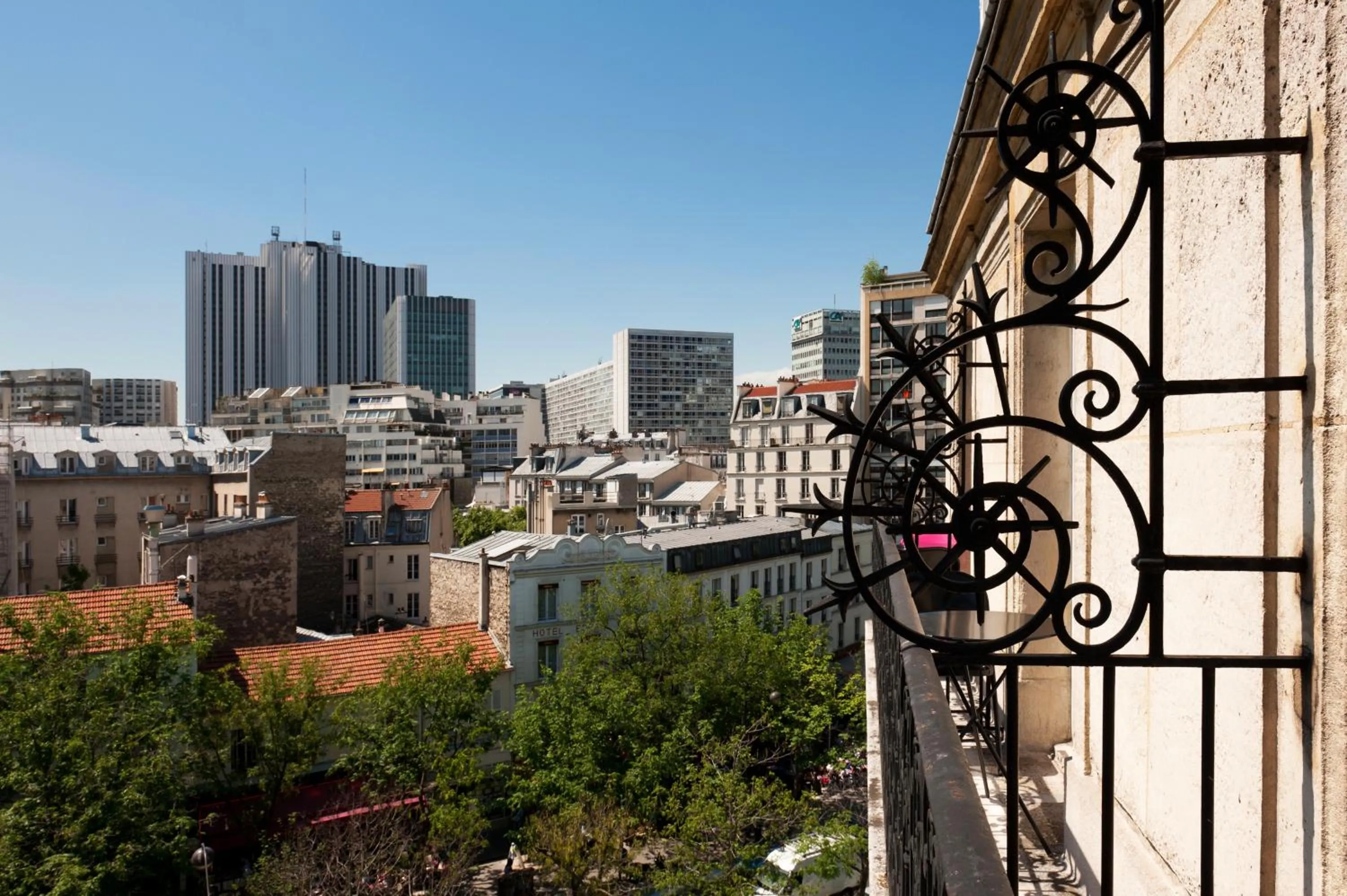 Balcony/Terrace in Hôtel Odessa Montparnasse