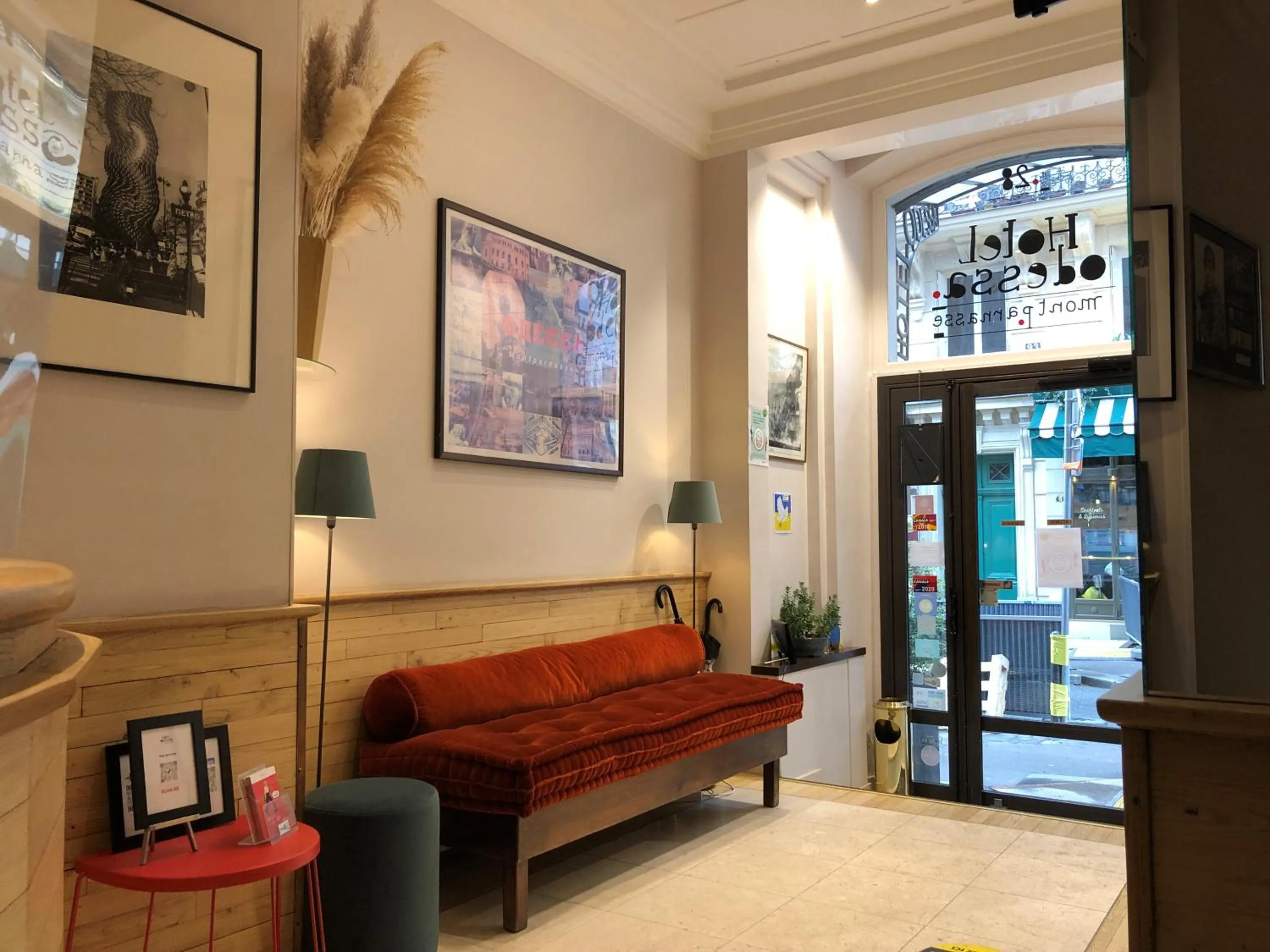 Lobby or reception in Hôtel Odessa Montparnasse