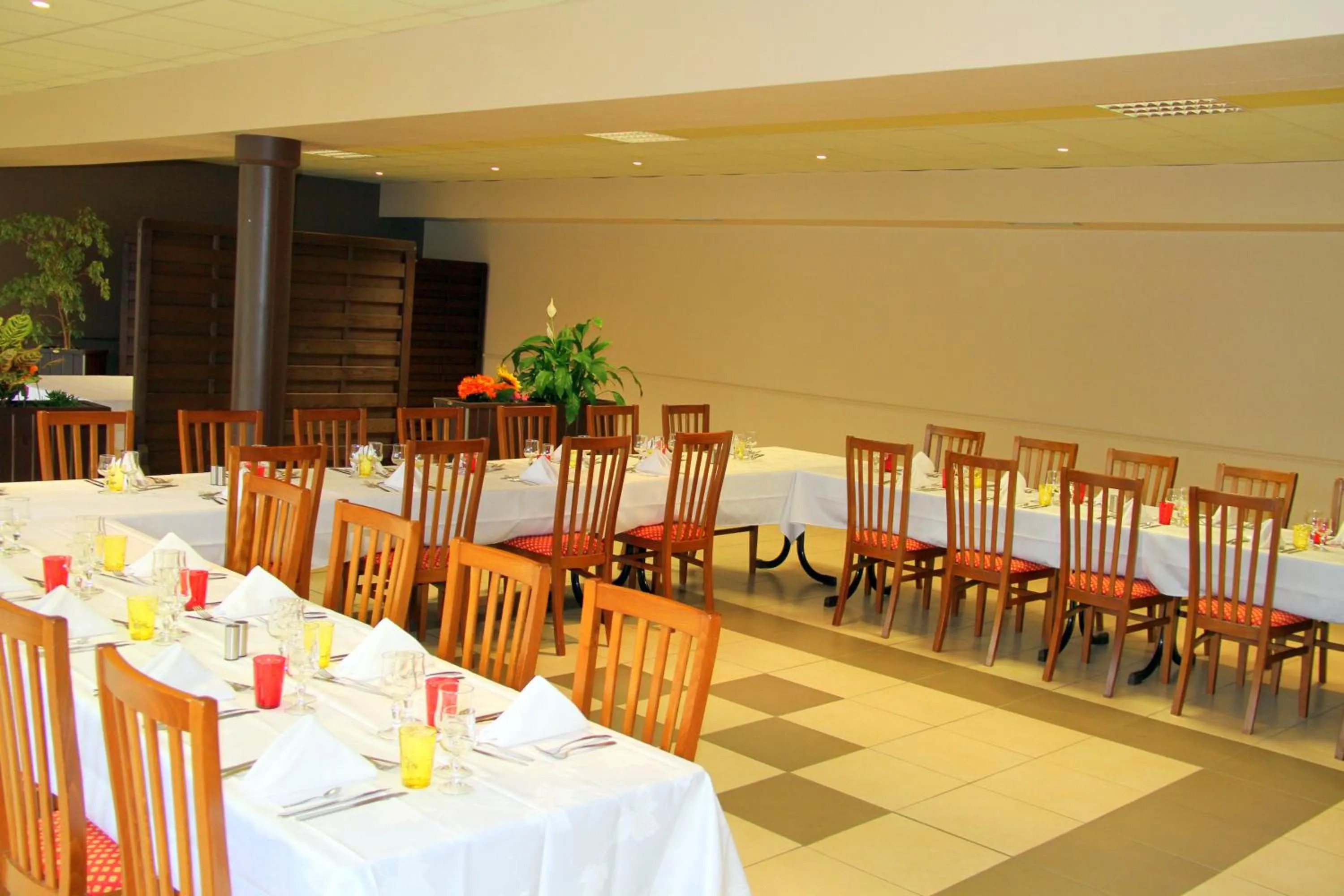 Banquet/Function facilities in Logis Hotel Restaurant Le Grand Turc