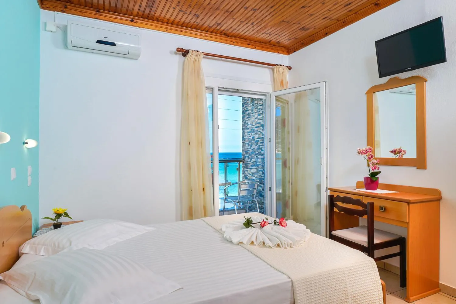 Photo of the whole room, Bed in Hotel Anna