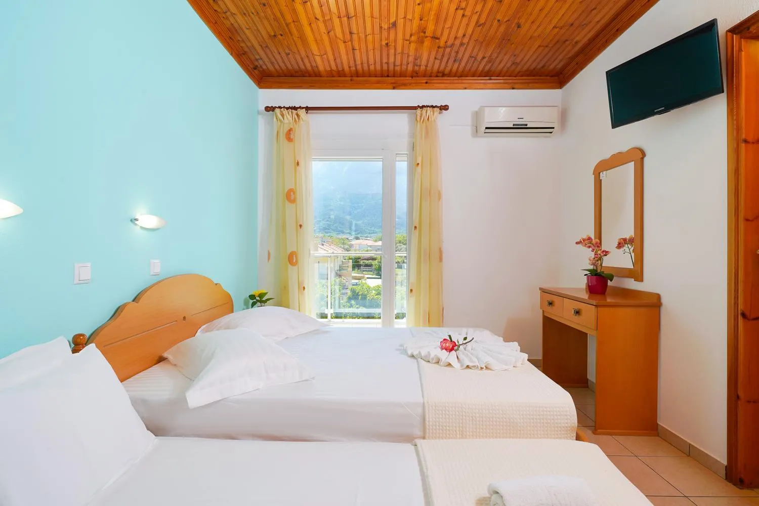 Photo of the whole room, Bed in Hotel Anna