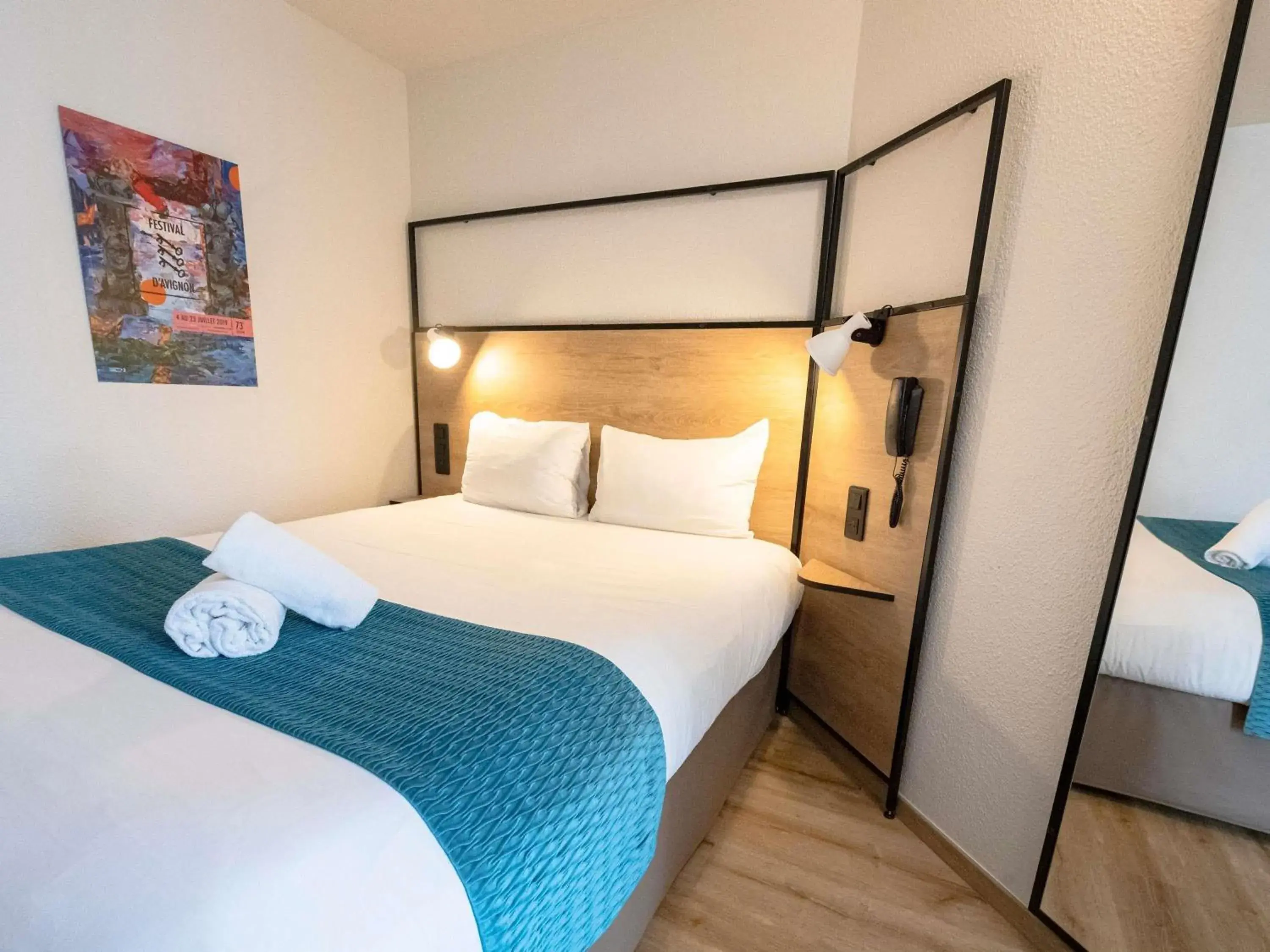 Bedroom, Bed in ibis Avignon Centre Pont De L'Europe Bedroom, Bed in ibis Avignon Centre Pont De L'Europe