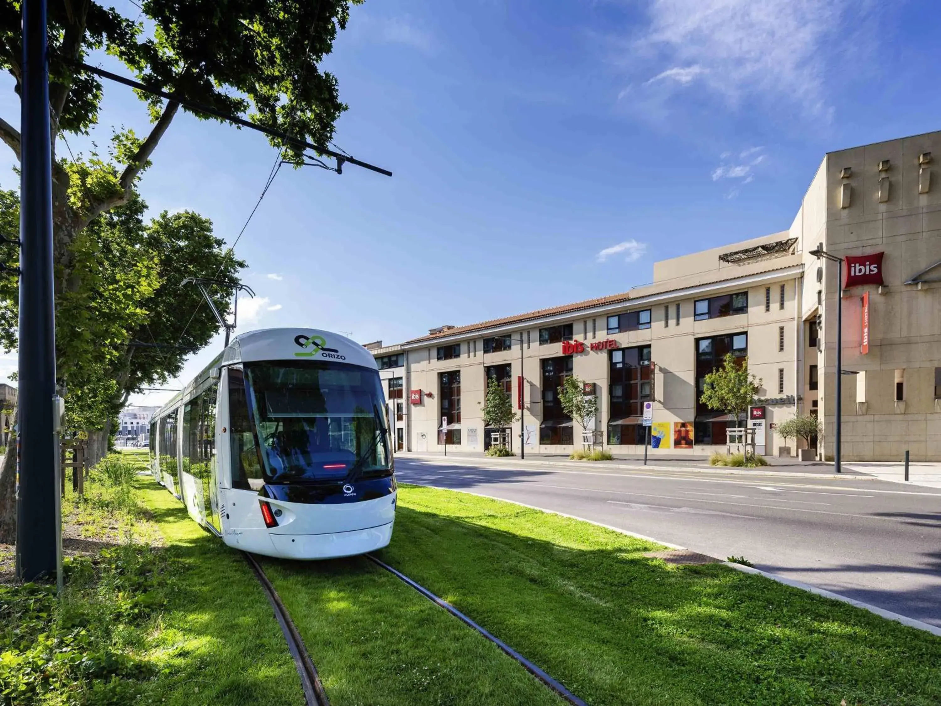 Property building in ibis Avignon Centre Pont De L'Europe Property building in ibis Avignon Centre Pont De L'Europe