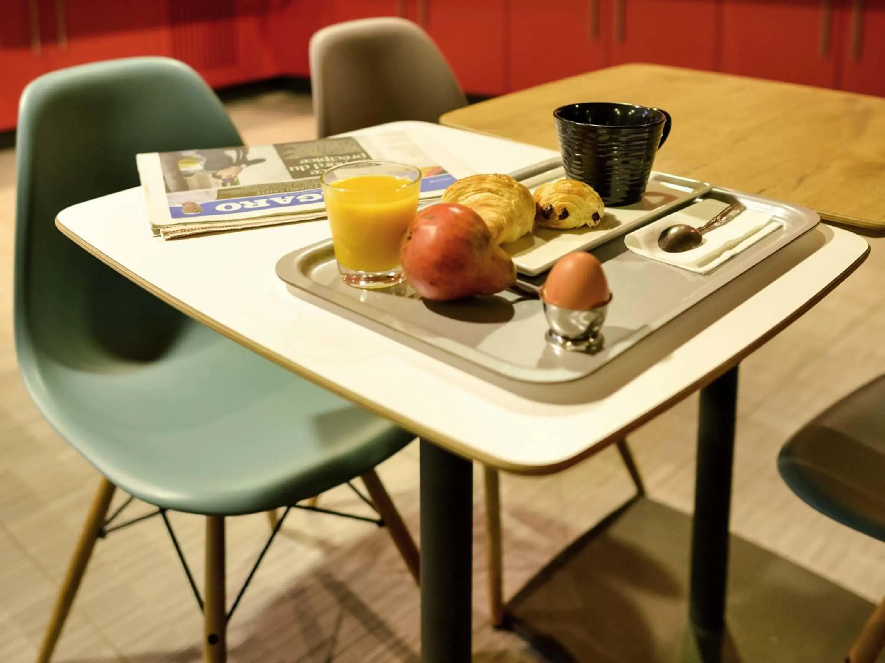 Lounge or bar in ibis Avignon Centre Pont De L'Europe Lounge or bar in ibis Avignon Centre Pont De L'Europe