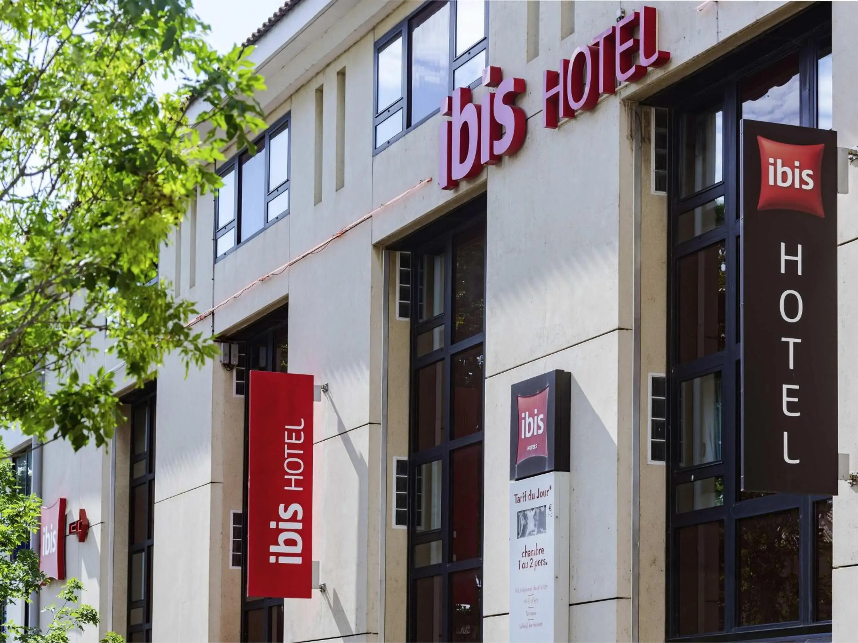 Property building in ibis Avignon Centre Pont De L'Europe Property building in ibis Avignon Centre Pont De L'Europe