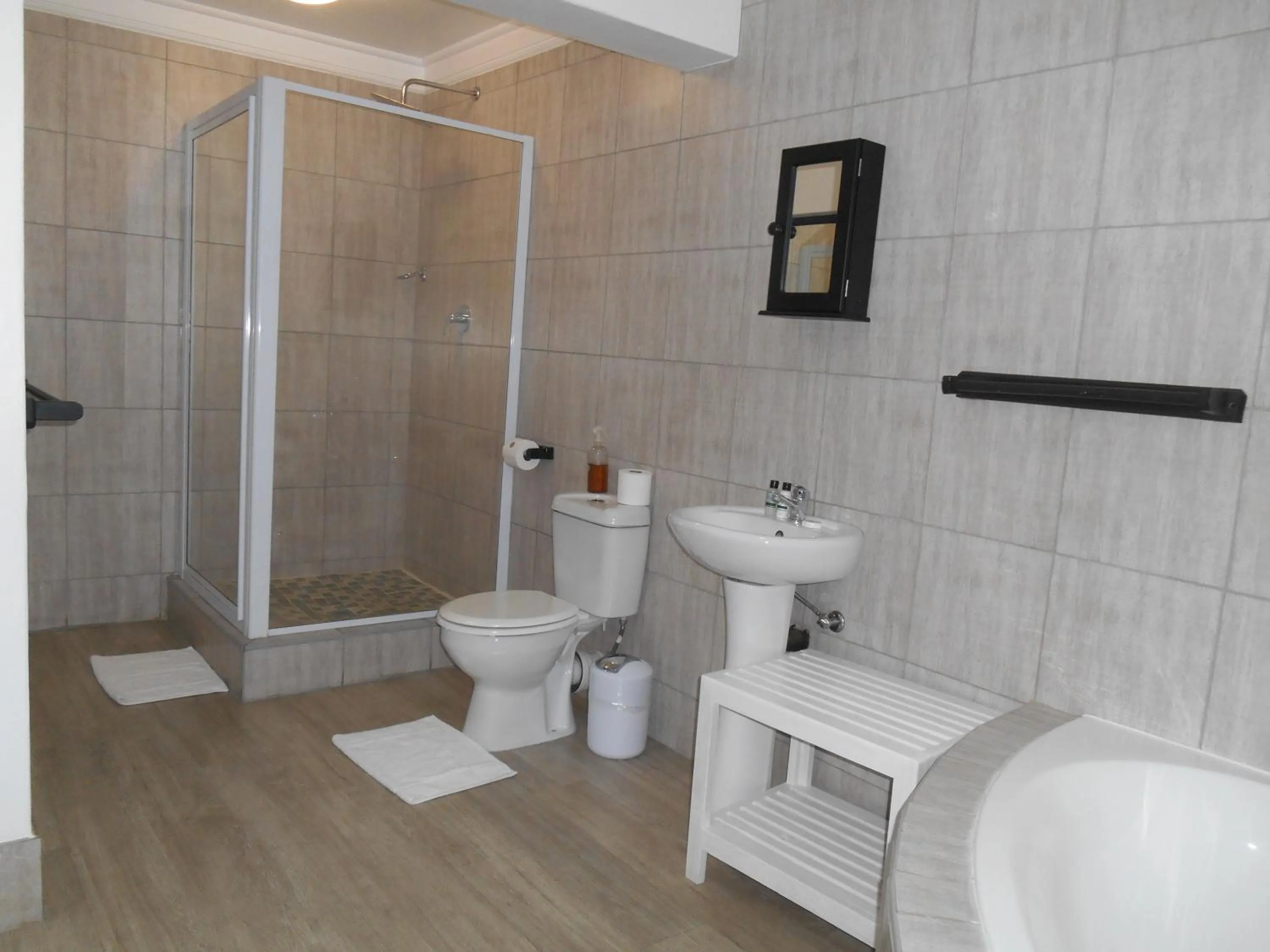 Shower in Oakwood Lodge