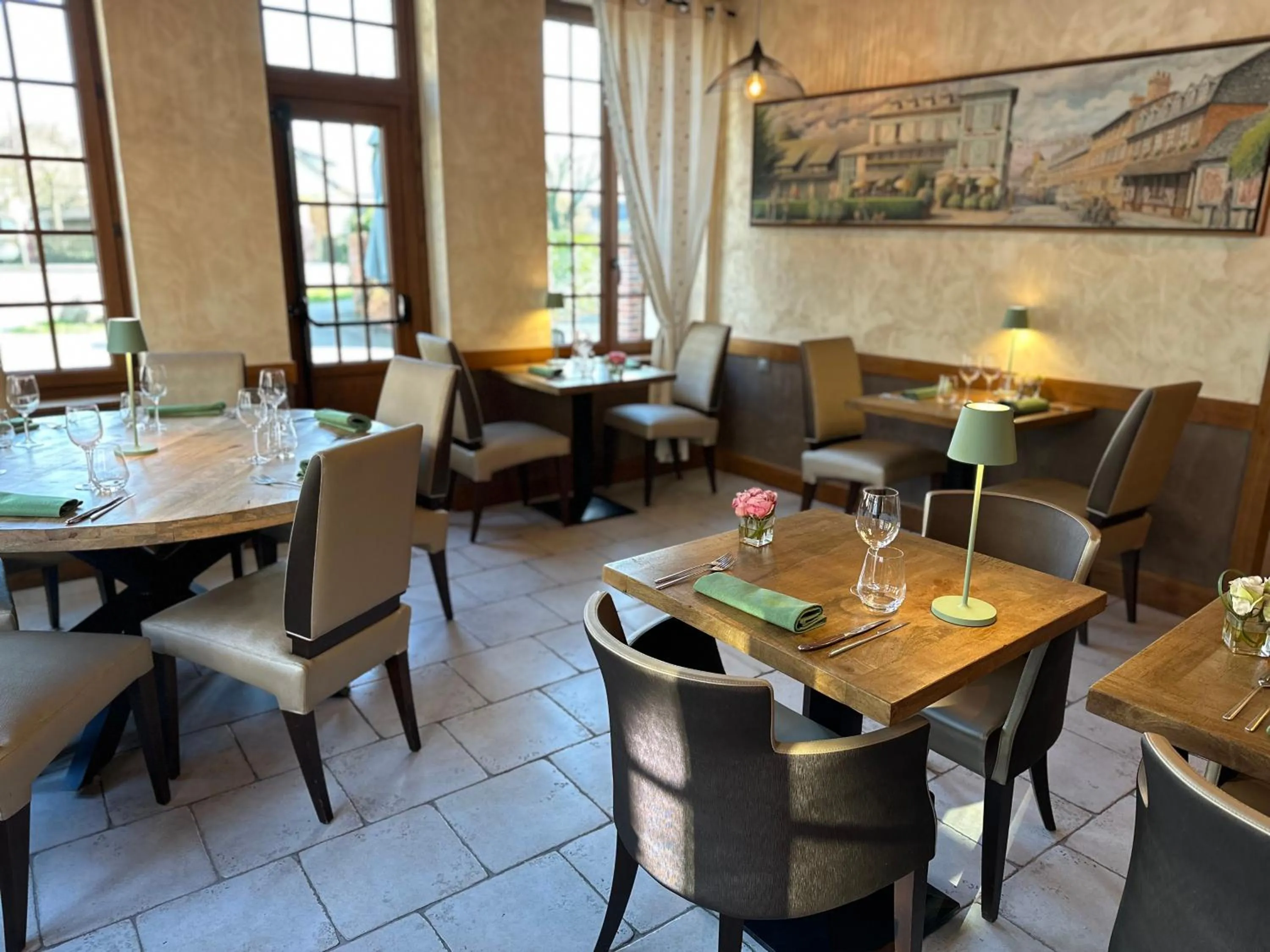 Restaurant/places to eat in Logis Hôtel Restaurant Spa L'auberge Du President