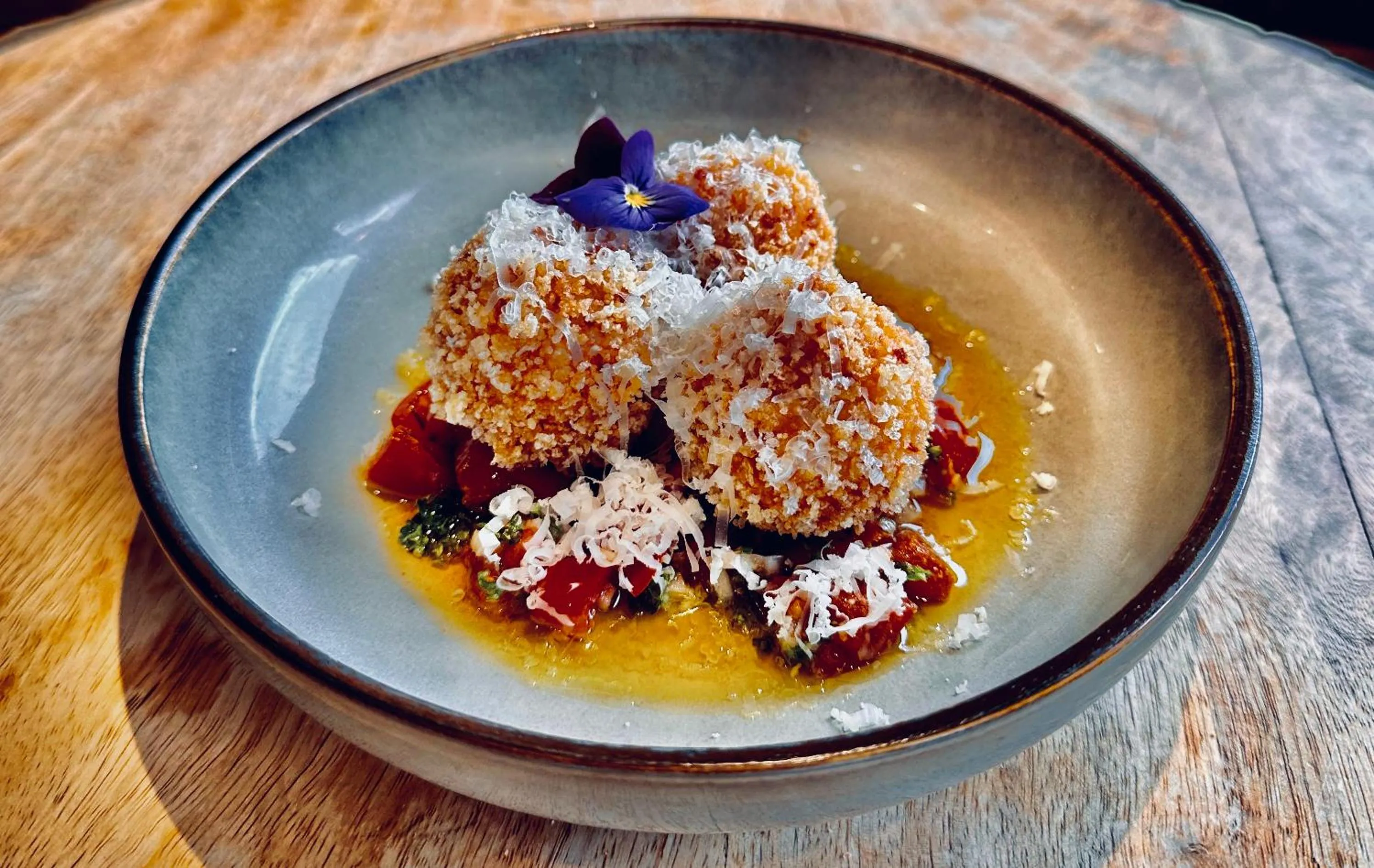 Food in Logis Hôtel Restaurant Spa L'auberge Du President