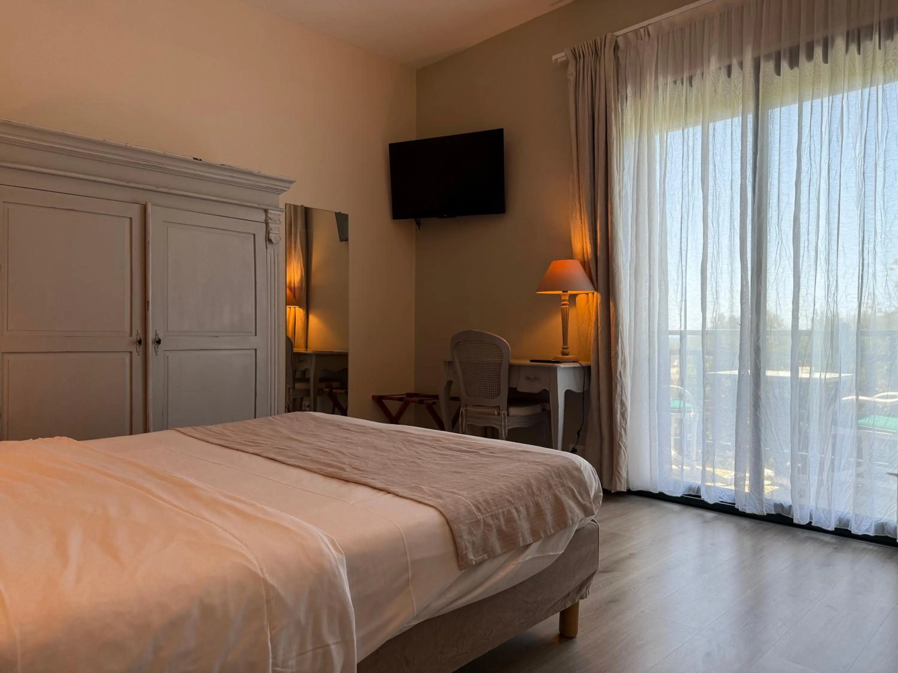 Bed in Hotel des Pins