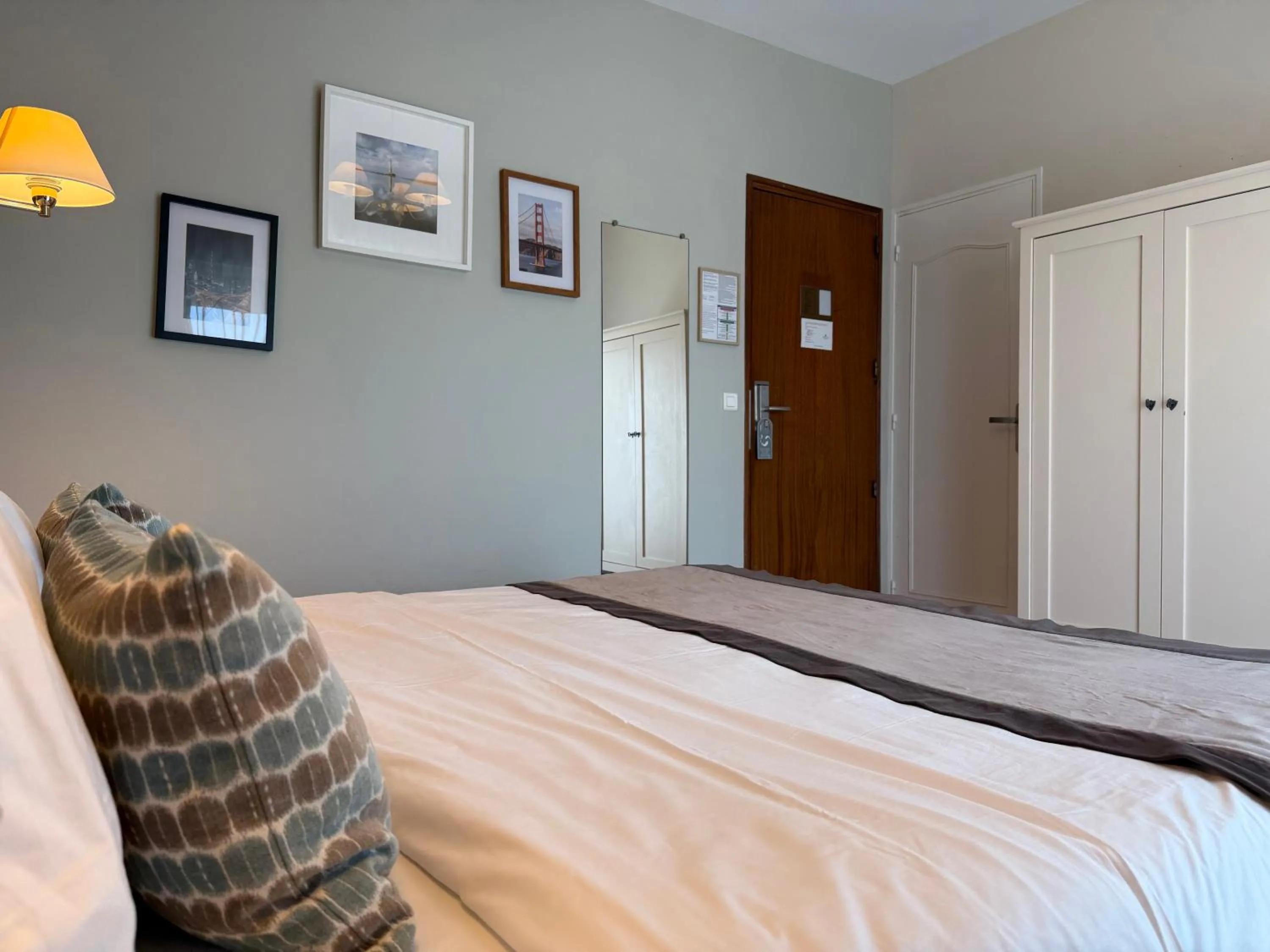 Bed in Hotel des Pins