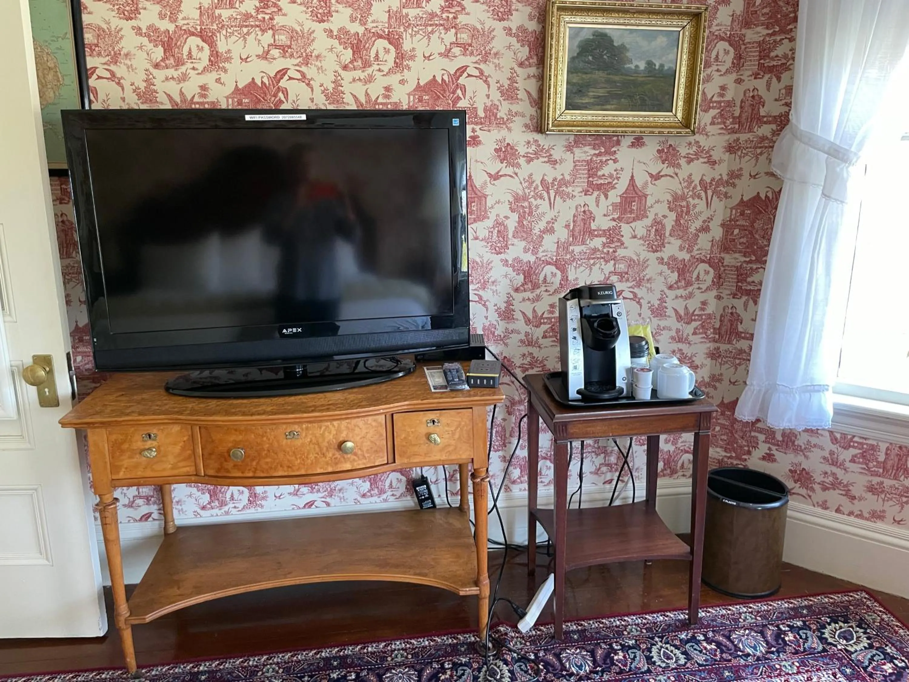 Moseley Cottage Inn and The Town Motel