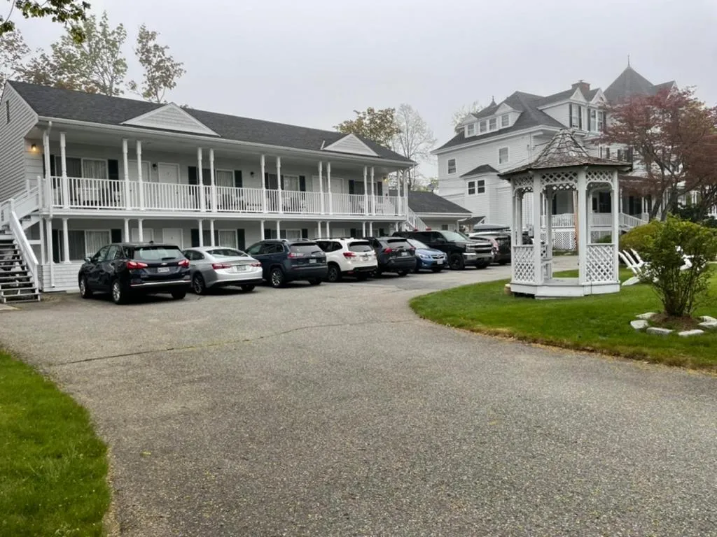 Moseley Cottage Inn and The Town Motel