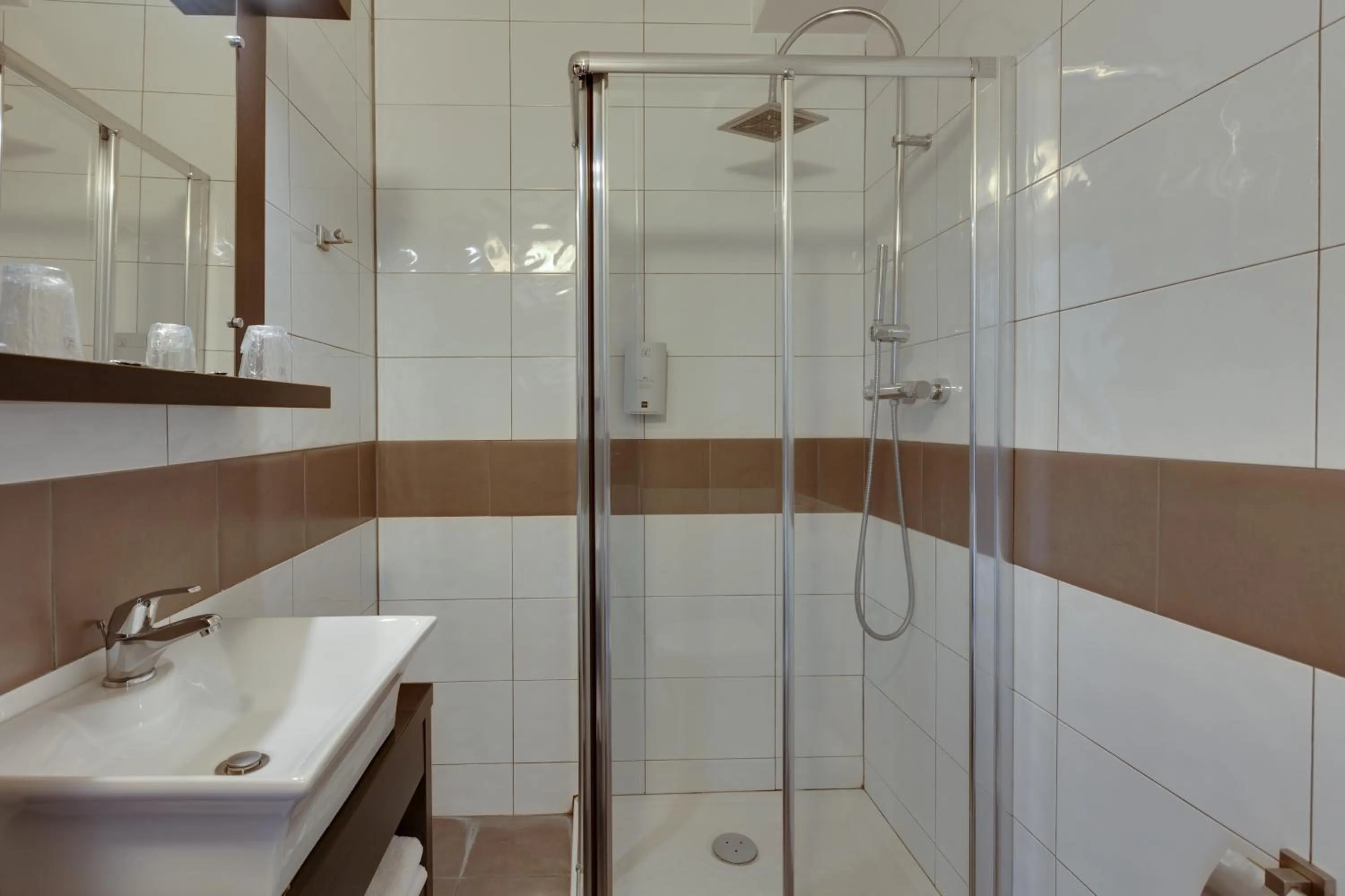 Bathroom in Logis Le Pont de Champ