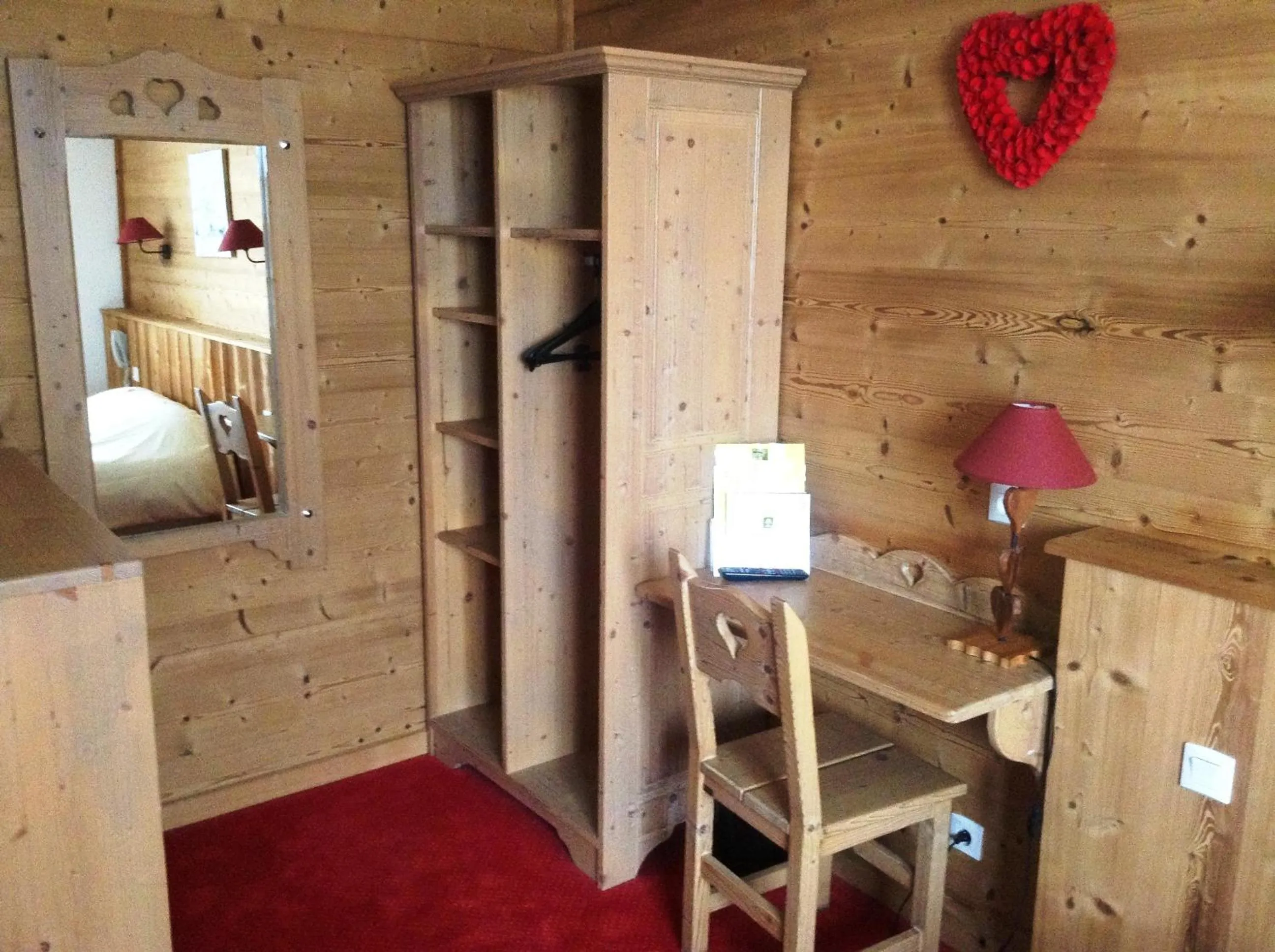 Bedroom, Bed in Logis Le Pont de Champ