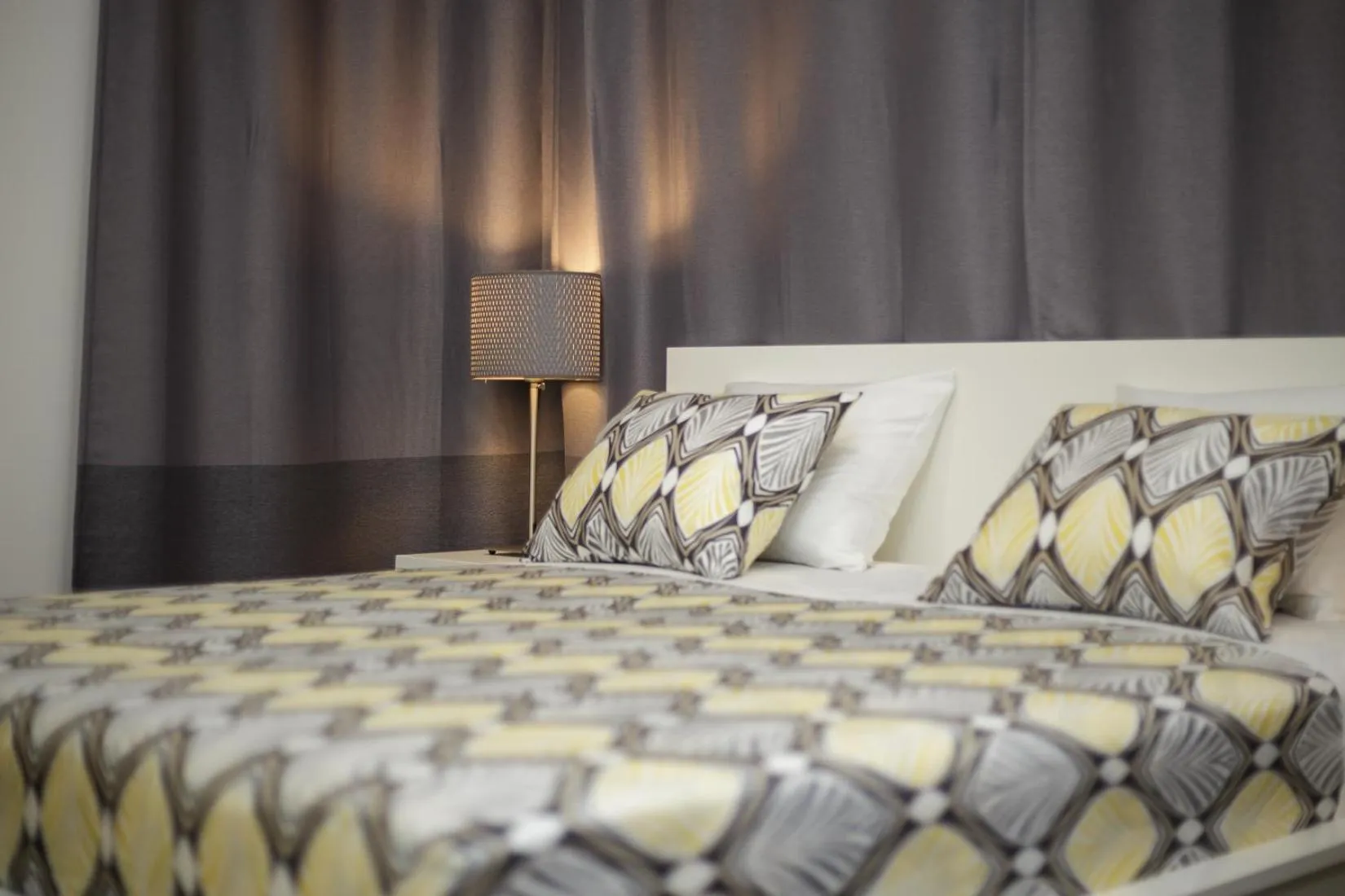 Bed in Aspalathos Centar Holiday - City center, a few minutes' walking distance to the UNESCO Palace, parking lot in front of the apartment