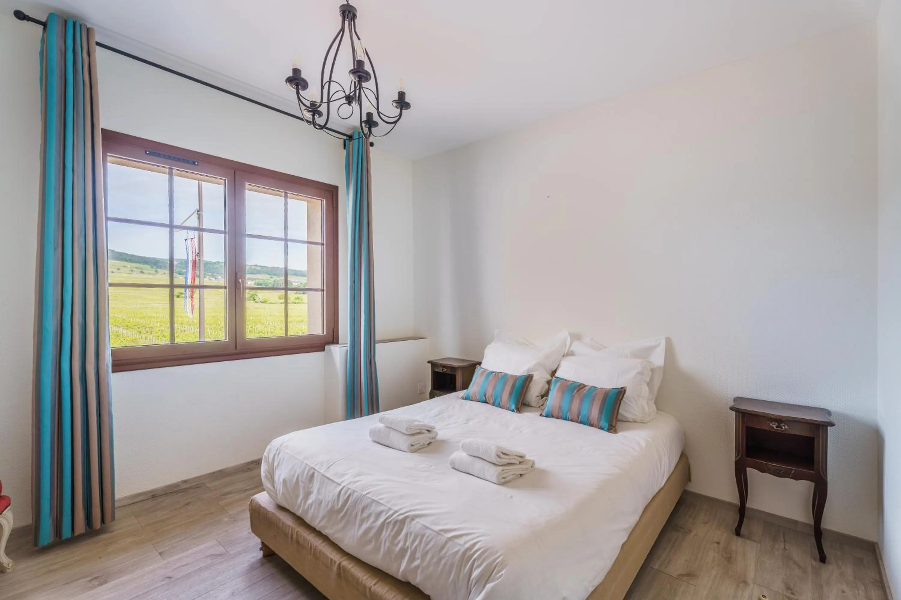 Photo of the whole room, Bed in Hôtel Le Clos des Arts