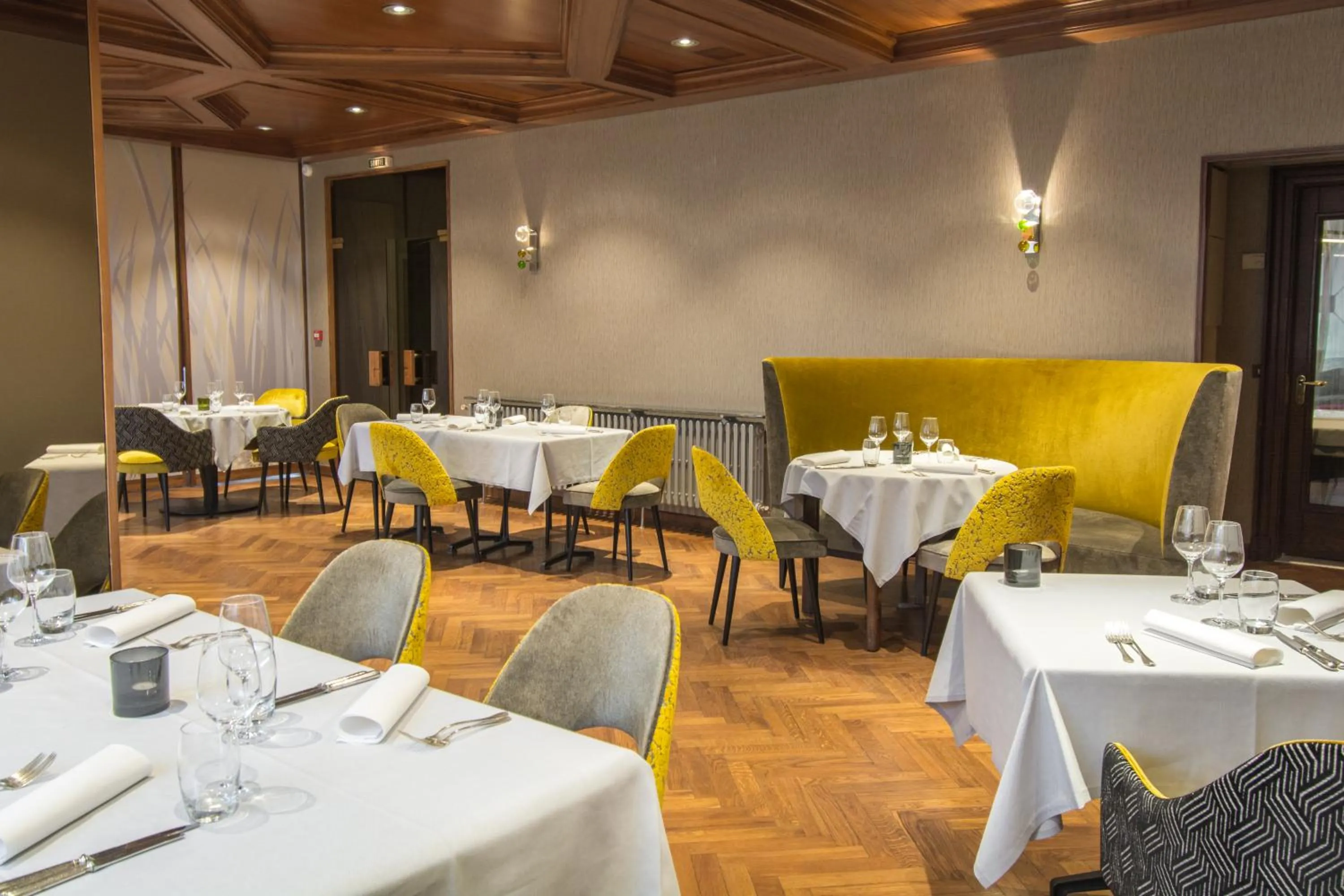 Aux Deux Clefs - Hôtel Restaurant Groff