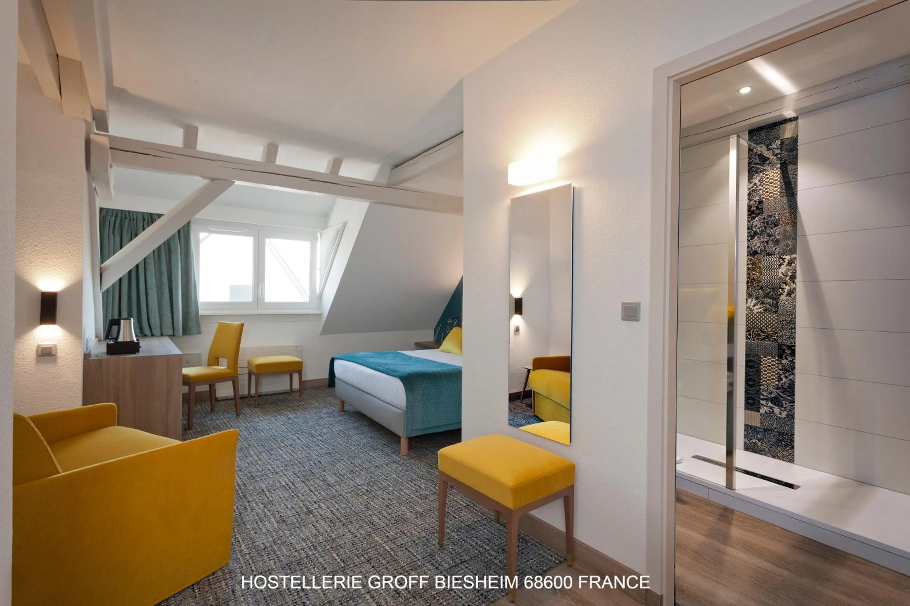 Photo of the whole room in Aux Deux Clefs - Hôtel Restaurant Groff