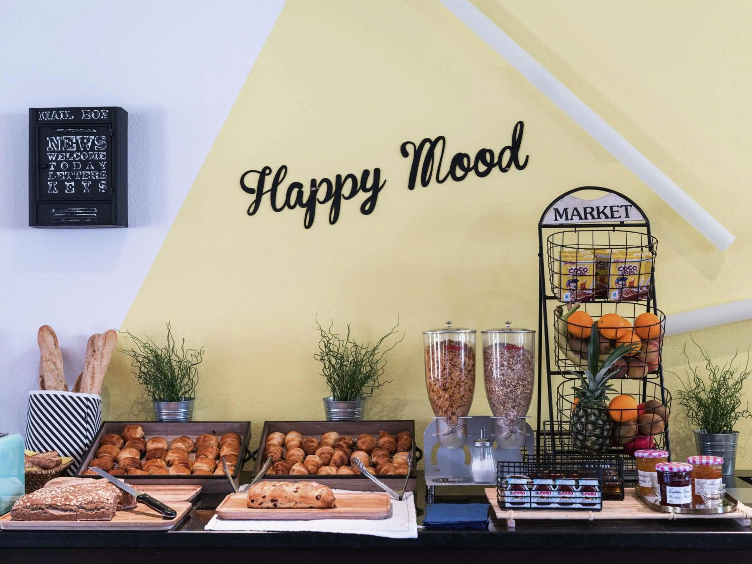 Breakfast in ibis Styles Marseille Plan de Campagne