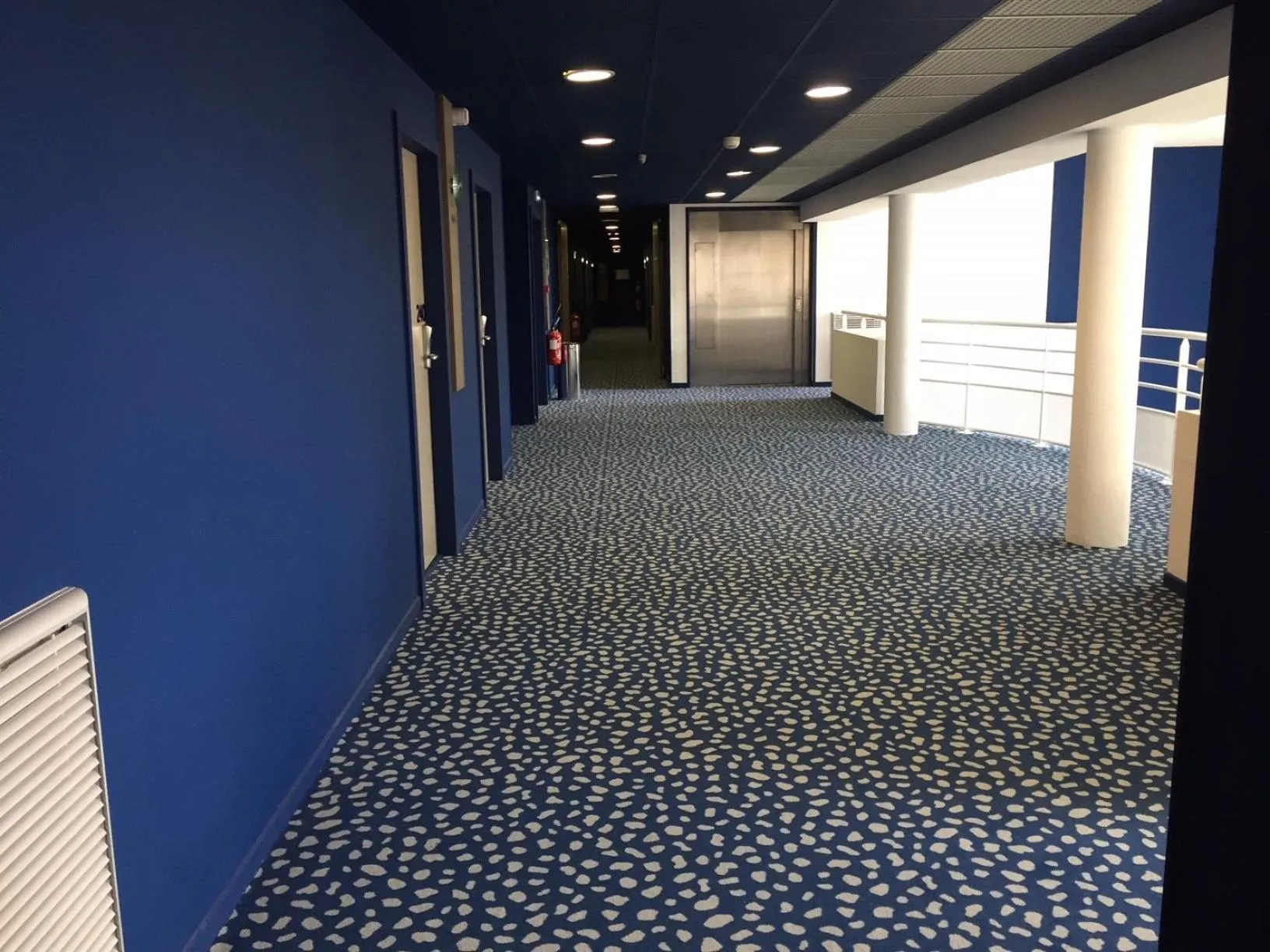 Decorative detail in ibis Styles Marseille Plan de Campagne