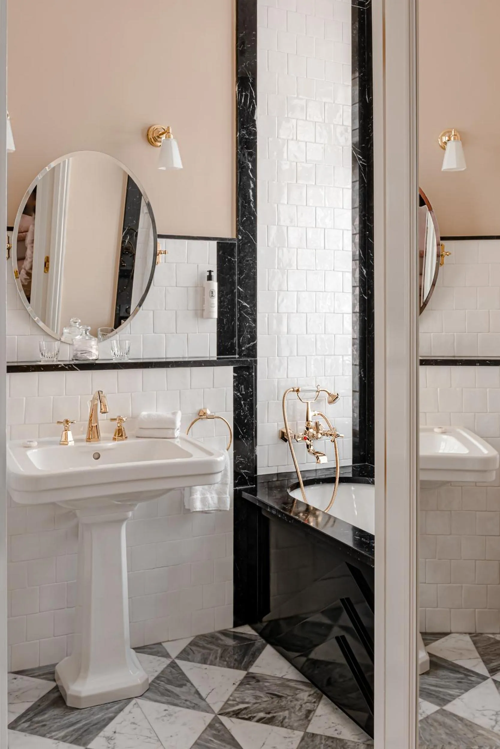 Bathroom in Relais Christine