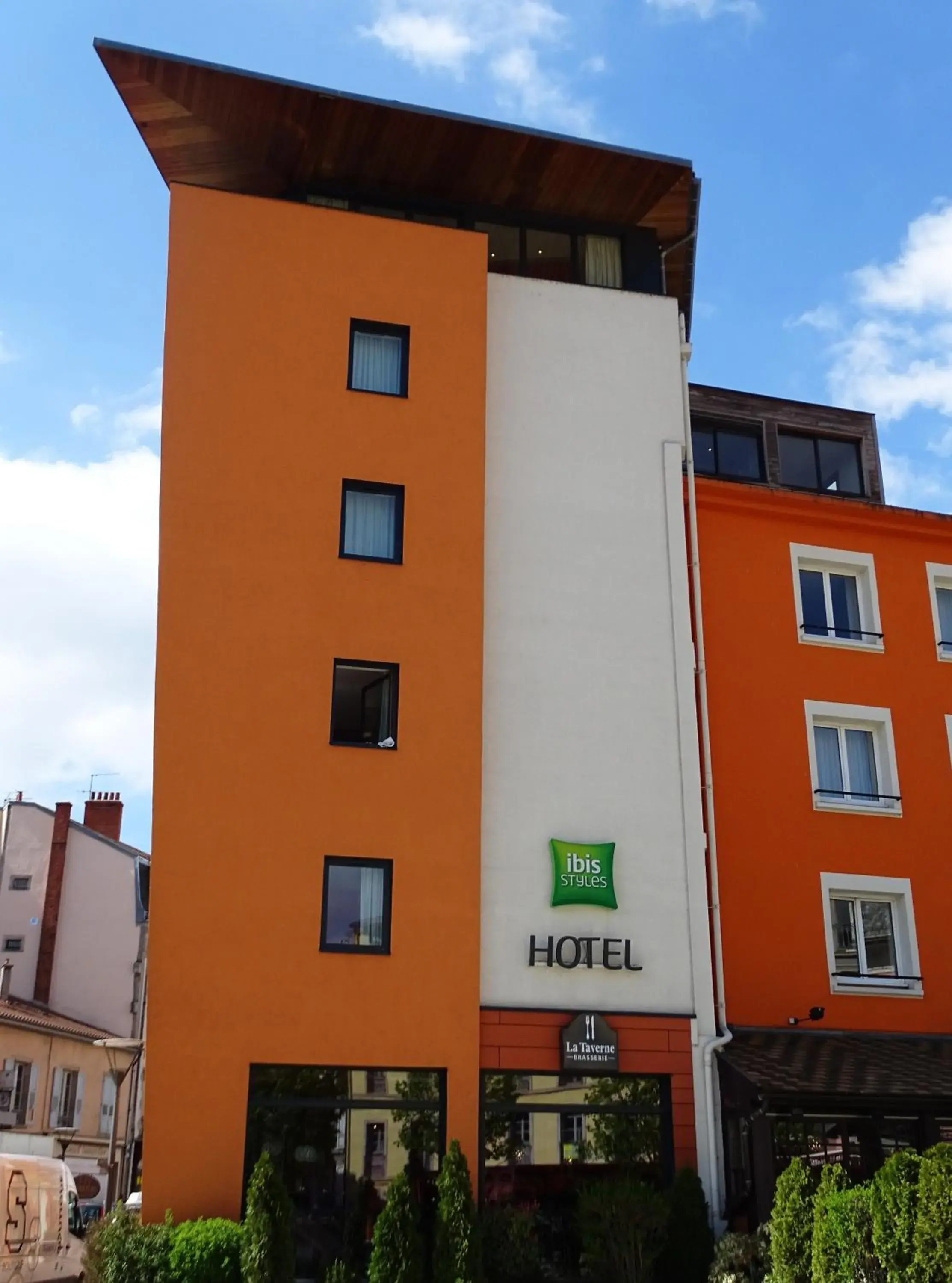 Facade/entrance in ibis Styles Le Puy en Velay Facade/entrance in ibis Styles Le Puy en Velay