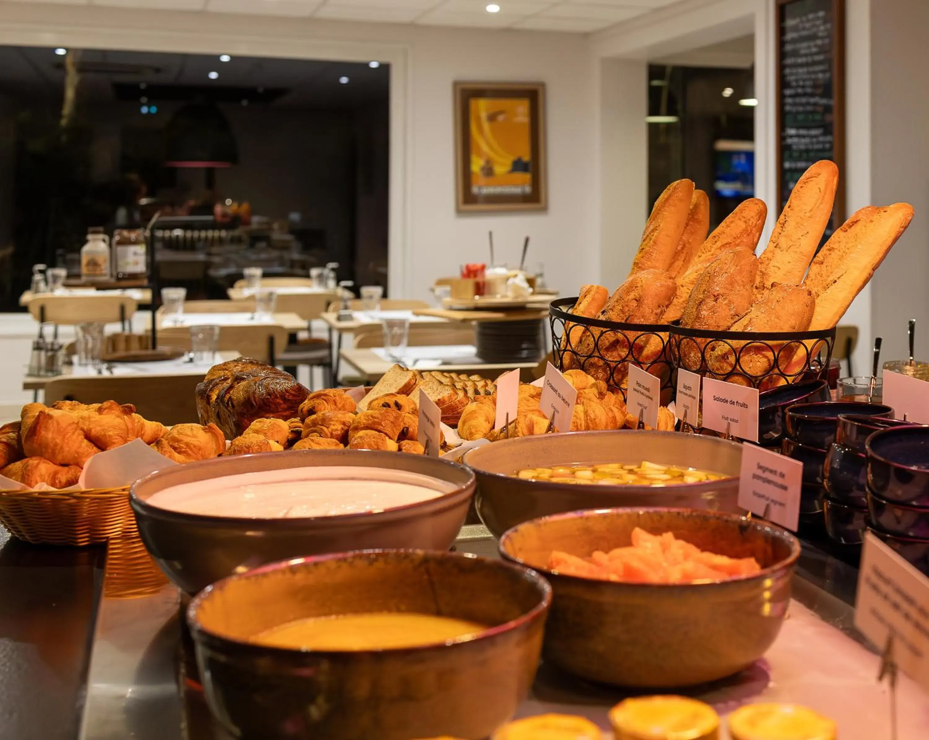 Breakfast in Campanile Toulouse - Blagnac Aéroport Breakfast in Campanile Toulouse - Blagnac Aéroport