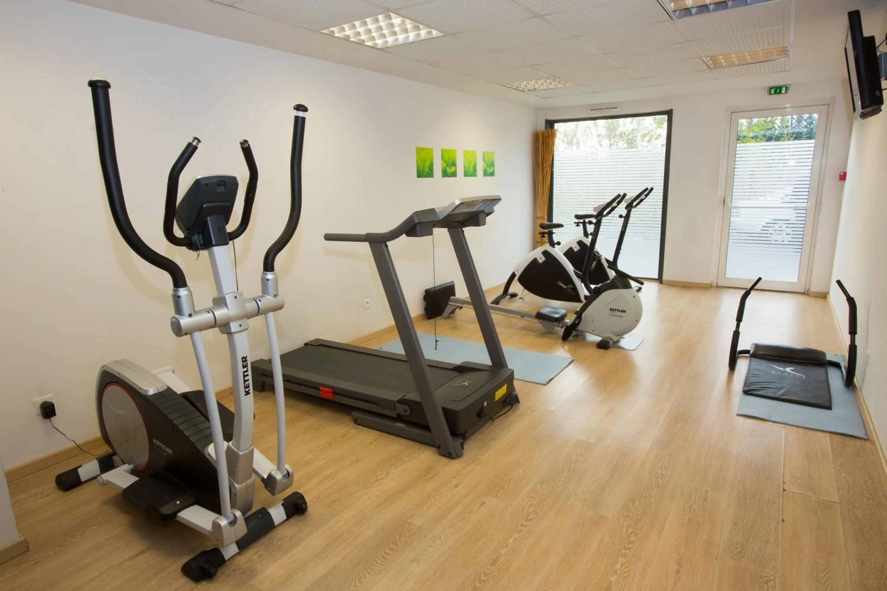 Fitness centre/facilities in All Suites Appart Hôtel - Bordeaux Lac